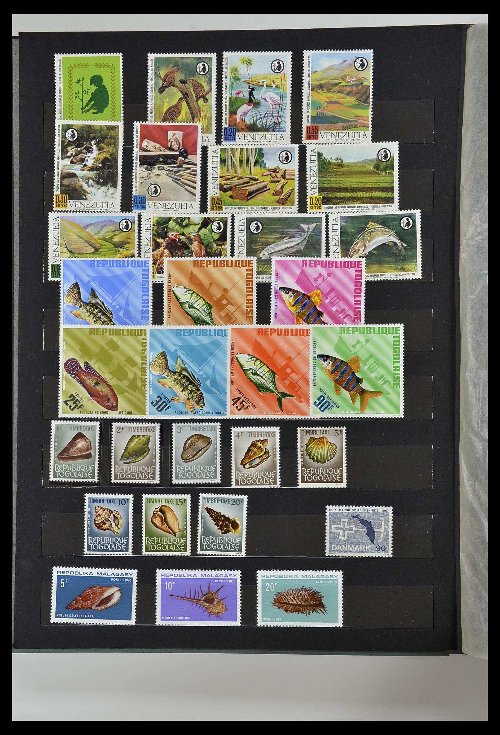 34290 072 - Postzegelverzameling 34290 Motief dieren postfris 1926-2005.