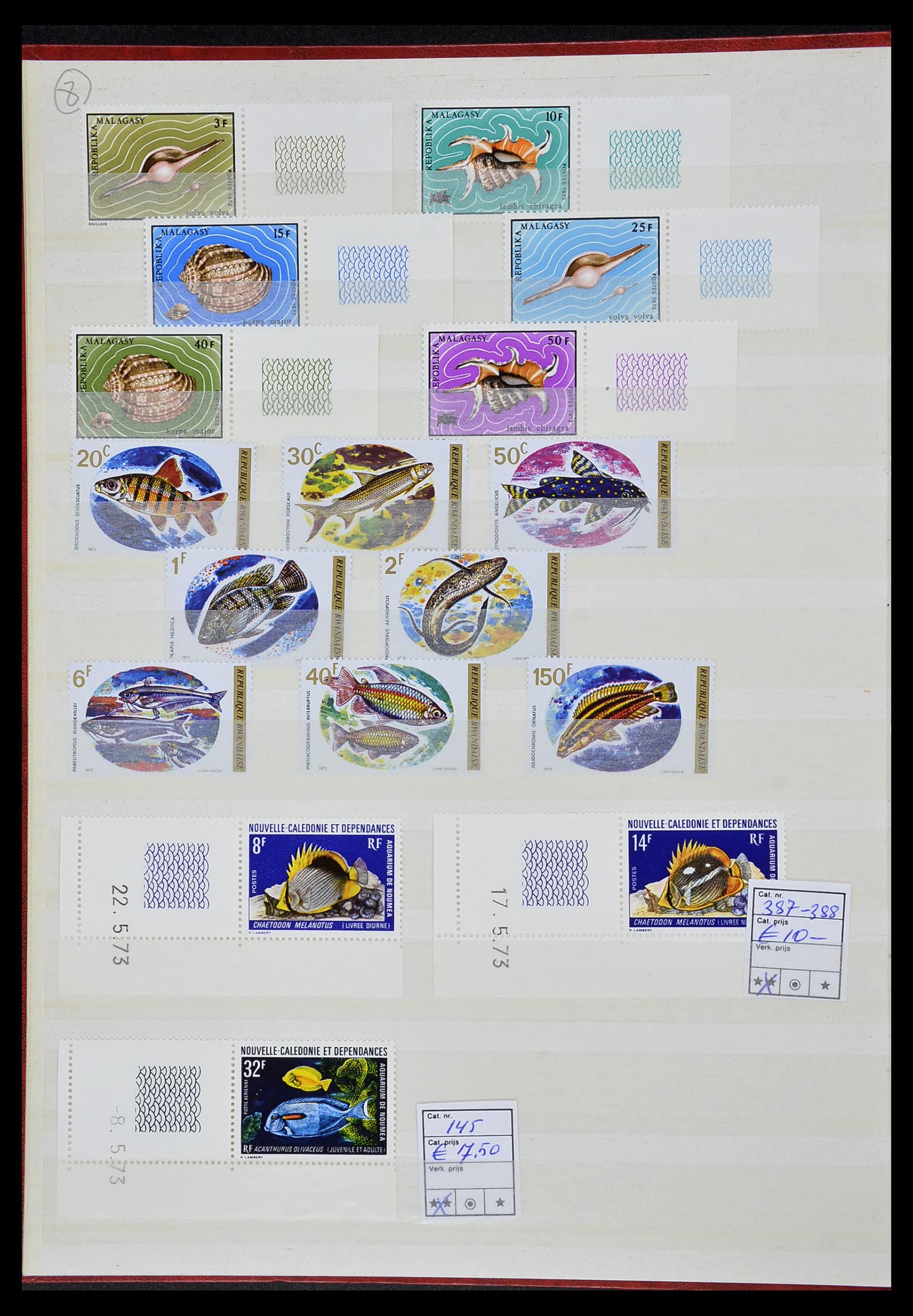34290 261 - Postzegelverzameling 34290 Motief dieren postfris 1926-2005.