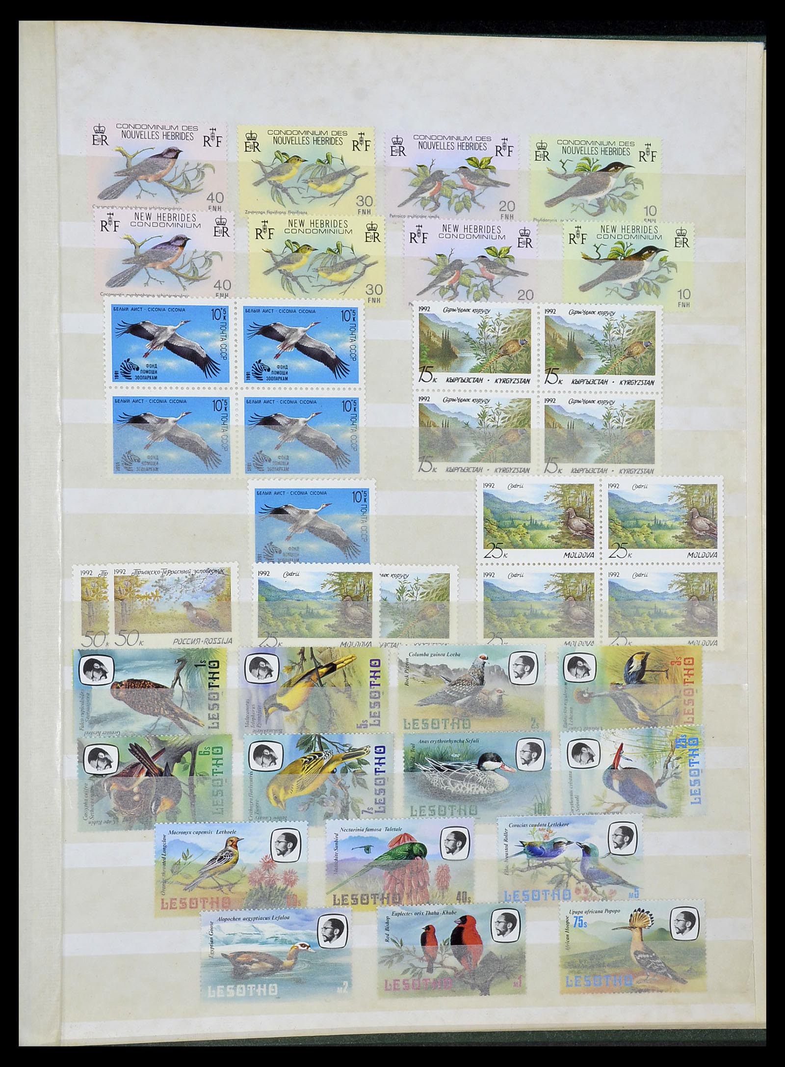 34290 305 - Postzegelverzameling 34290 Motief dieren postfris 1926-2005.