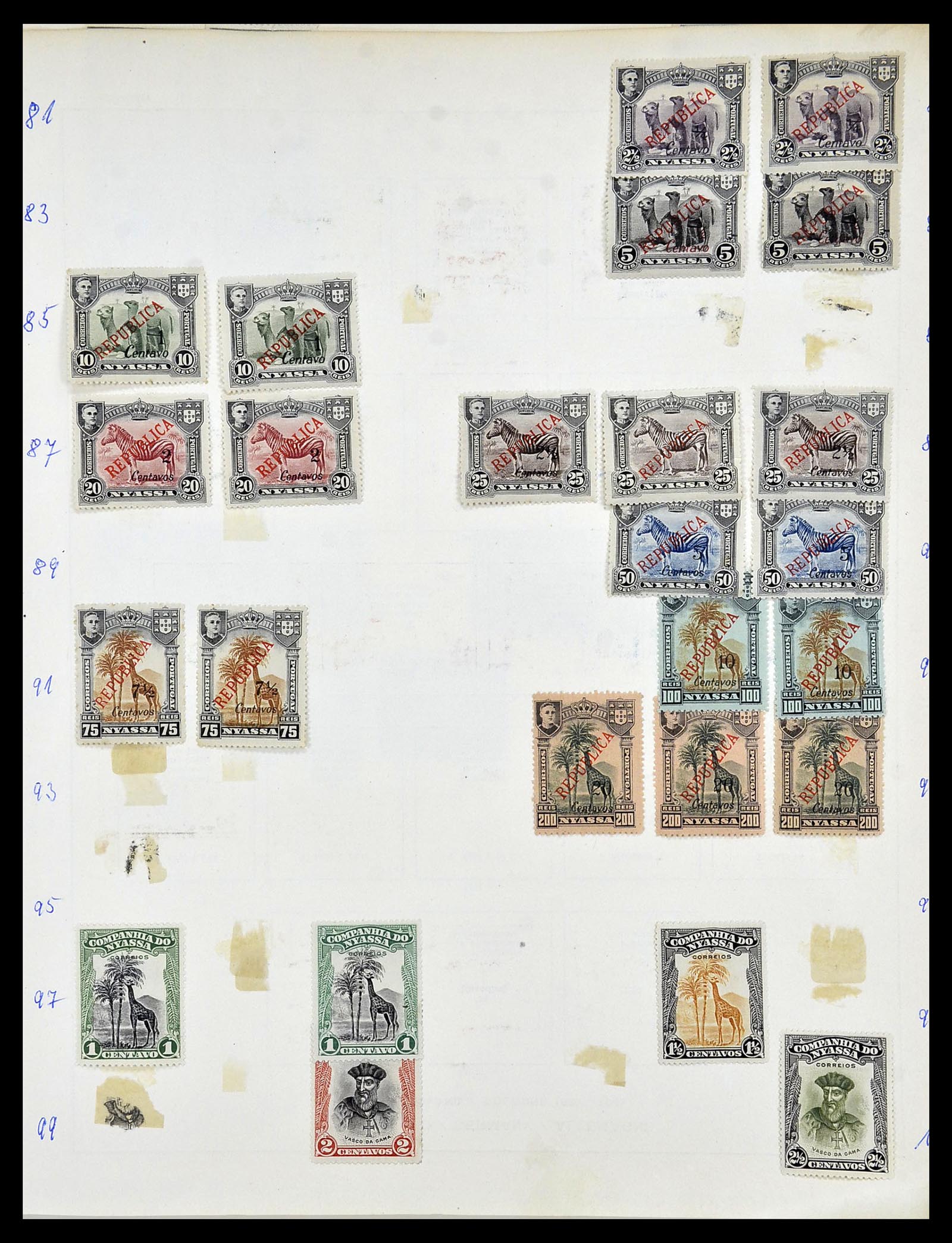 34305 012 - Stamp collection 34305 Portugese colonies 1870-1970.