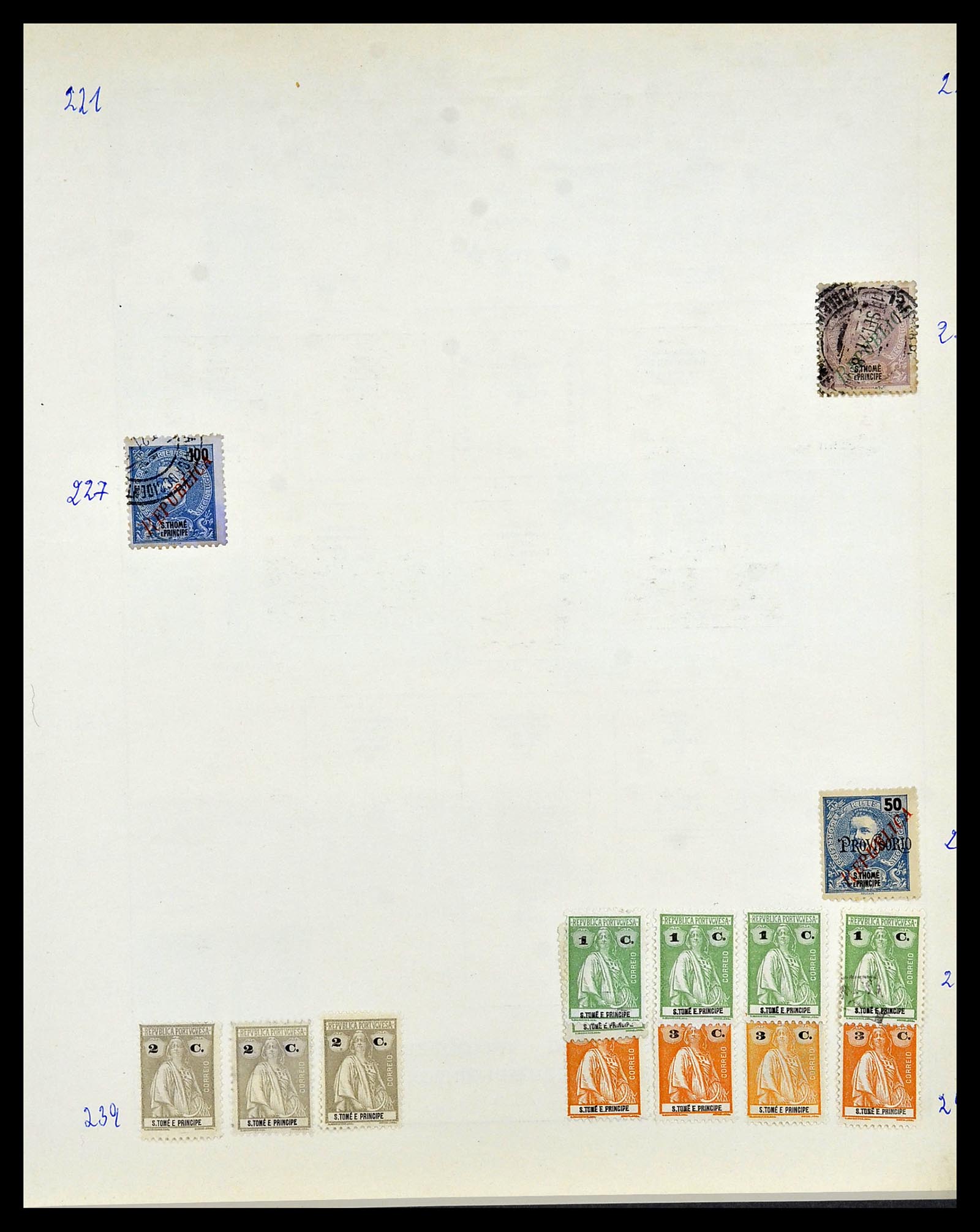 34305 025 - Postzegelverzameling 34305 Portugese koloniën 1870-1970.