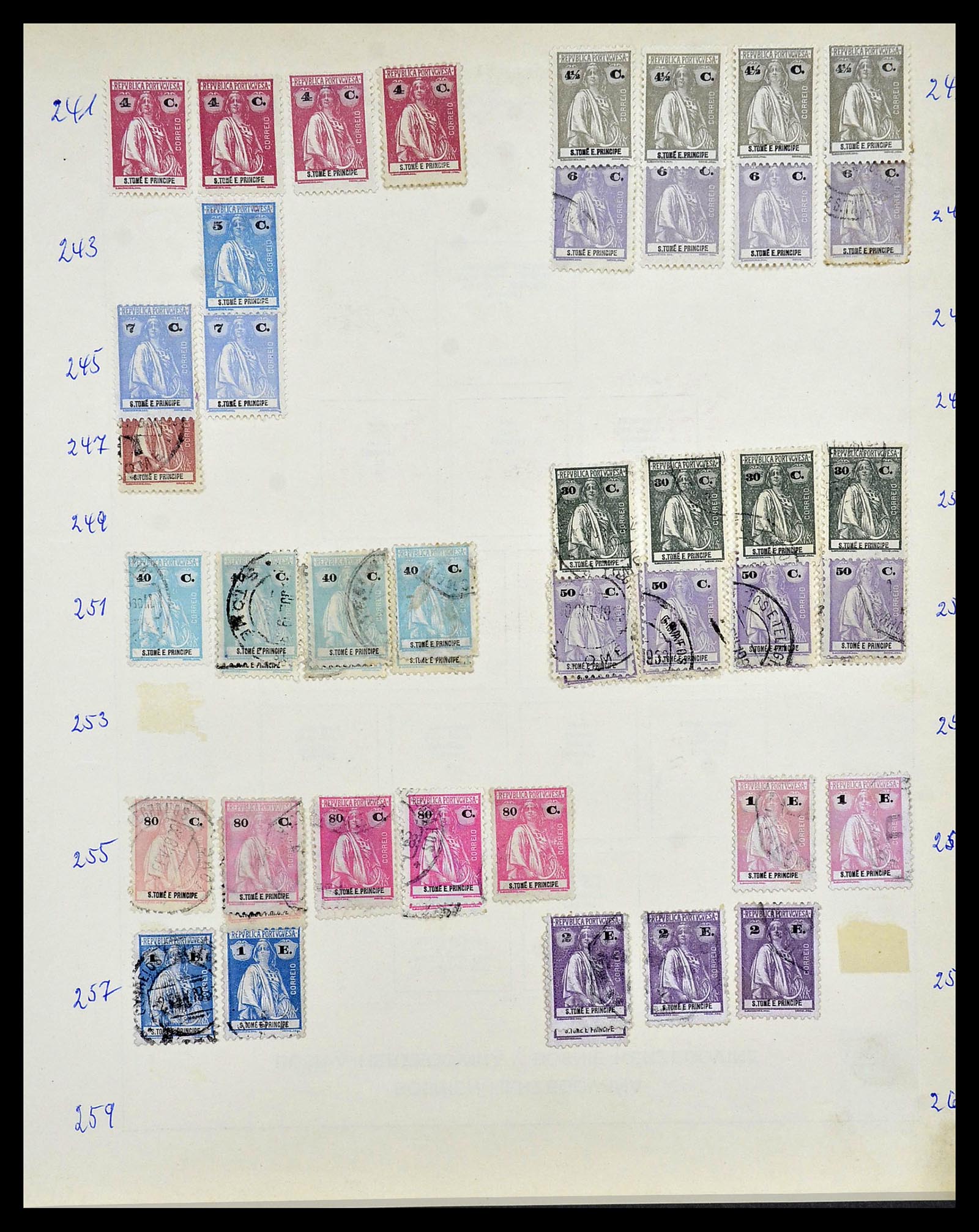 34305 026 - Postzegelverzameling 34305 Portugese koloniën 1870-1970.