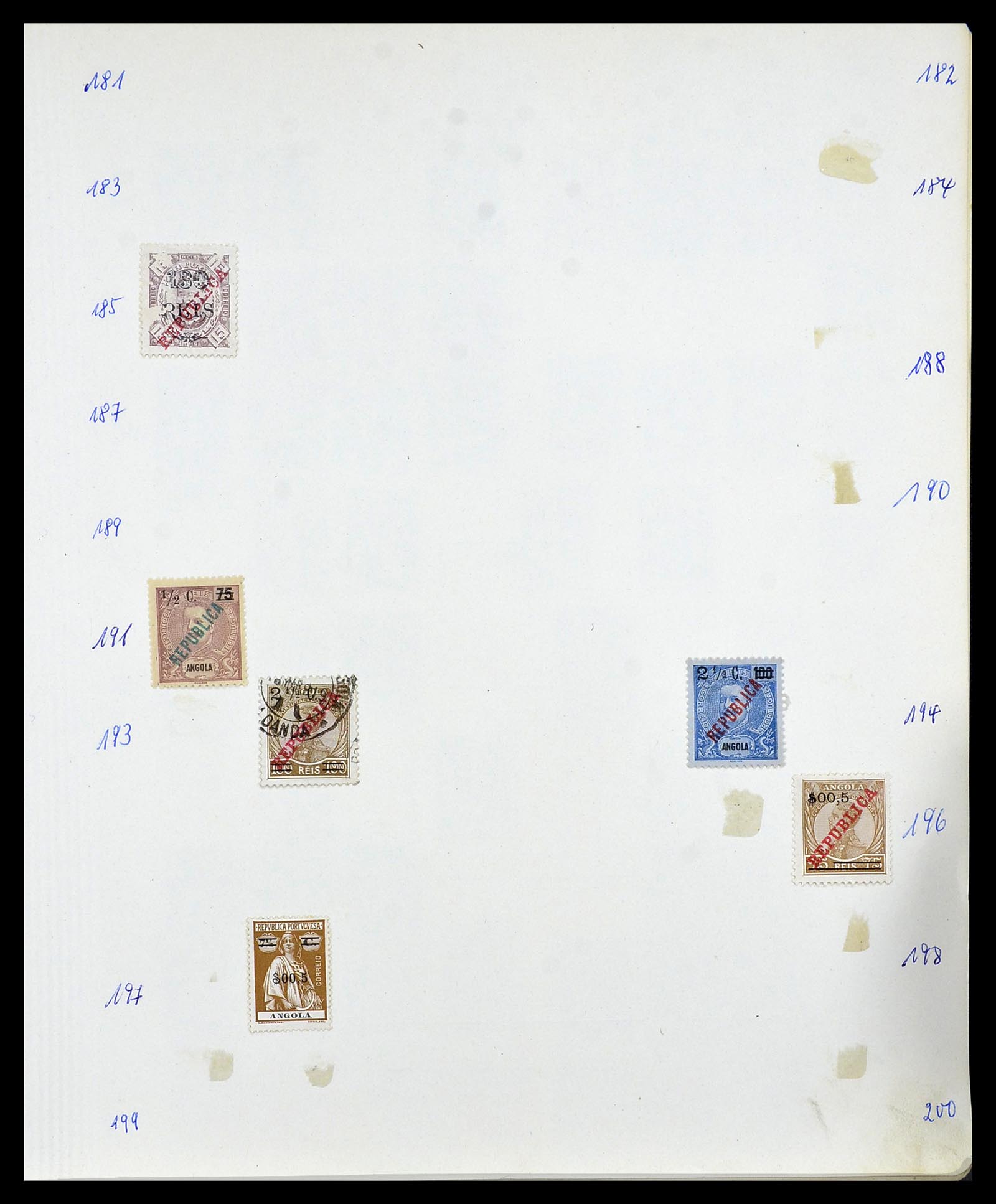 34305 043 - Postzegelverzameling 34305 Portugese koloniën 1870-1970.