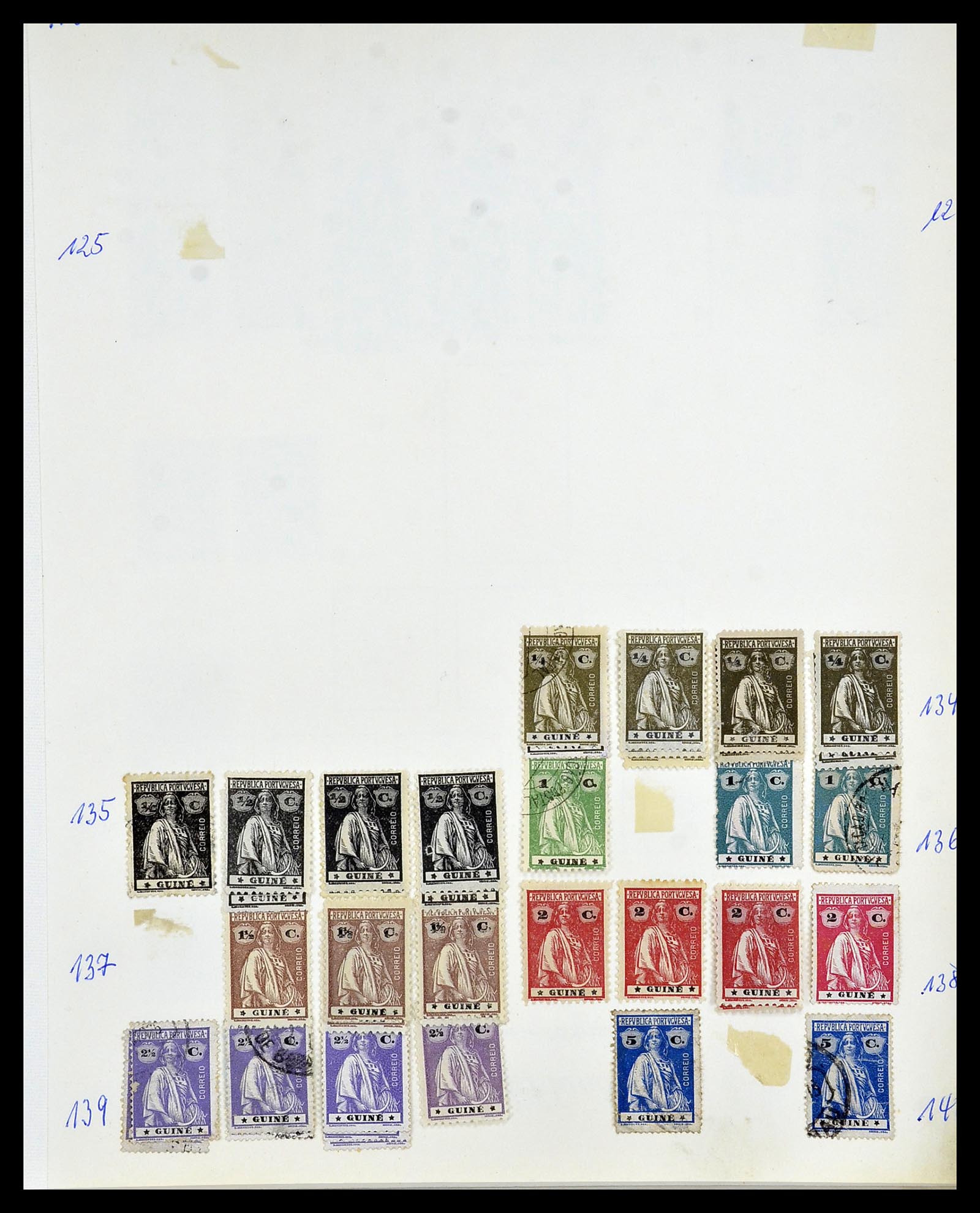 34305 225 - Postzegelverzameling 34305 Portugese koloniën 1870-1970.