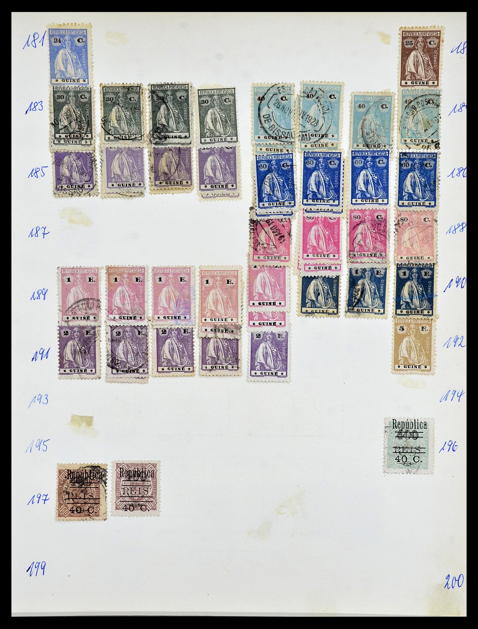 34305 228 - Postzegelverzameling 34305 Portugese koloniën 1870-1970.