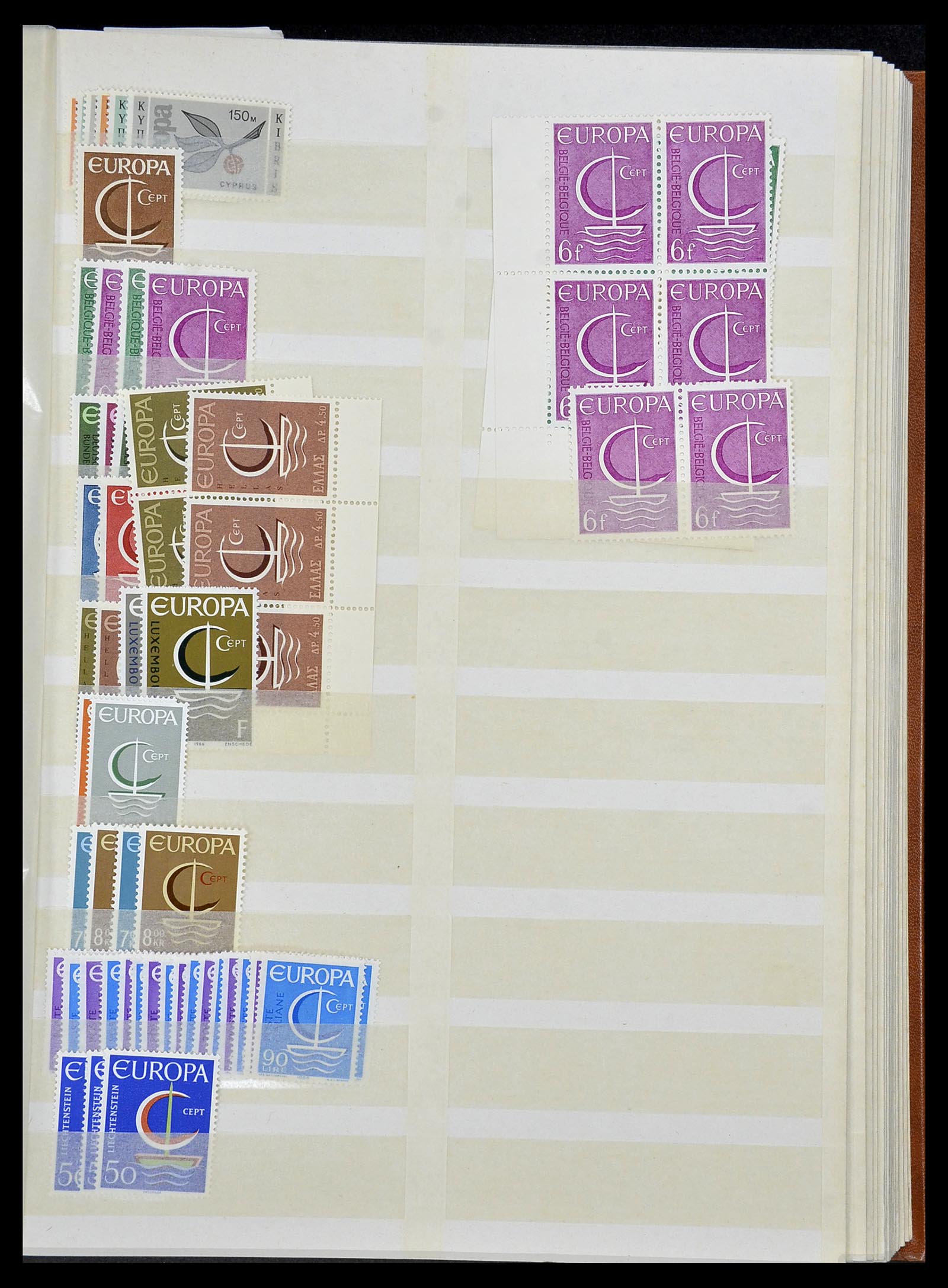 34308 014 - Postzegelverzameling 34308 Europa CEPT 1956-2000.