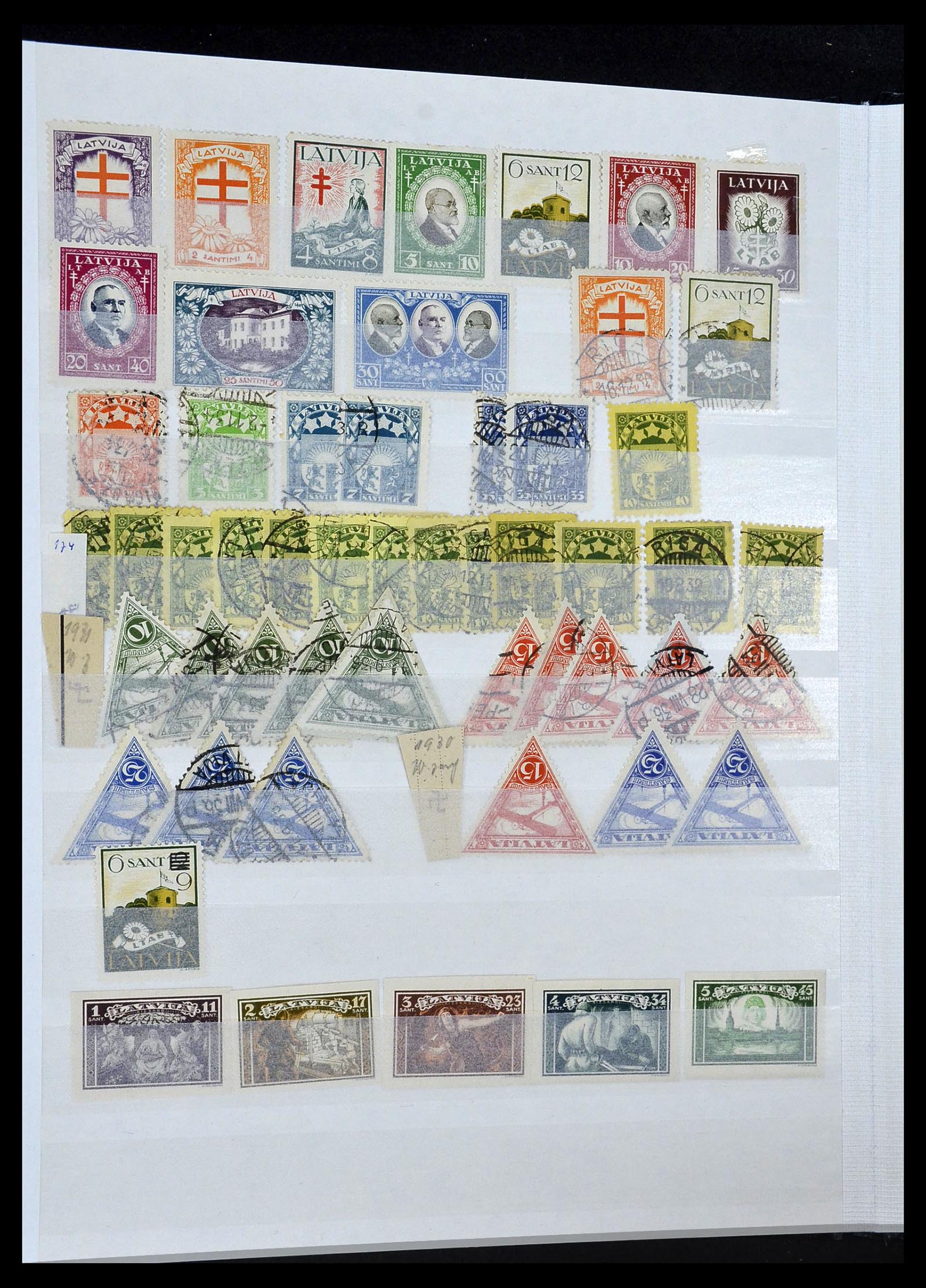 34311 043 - Postzegelverzameling 34311 Baltische Staten 1918-1941.