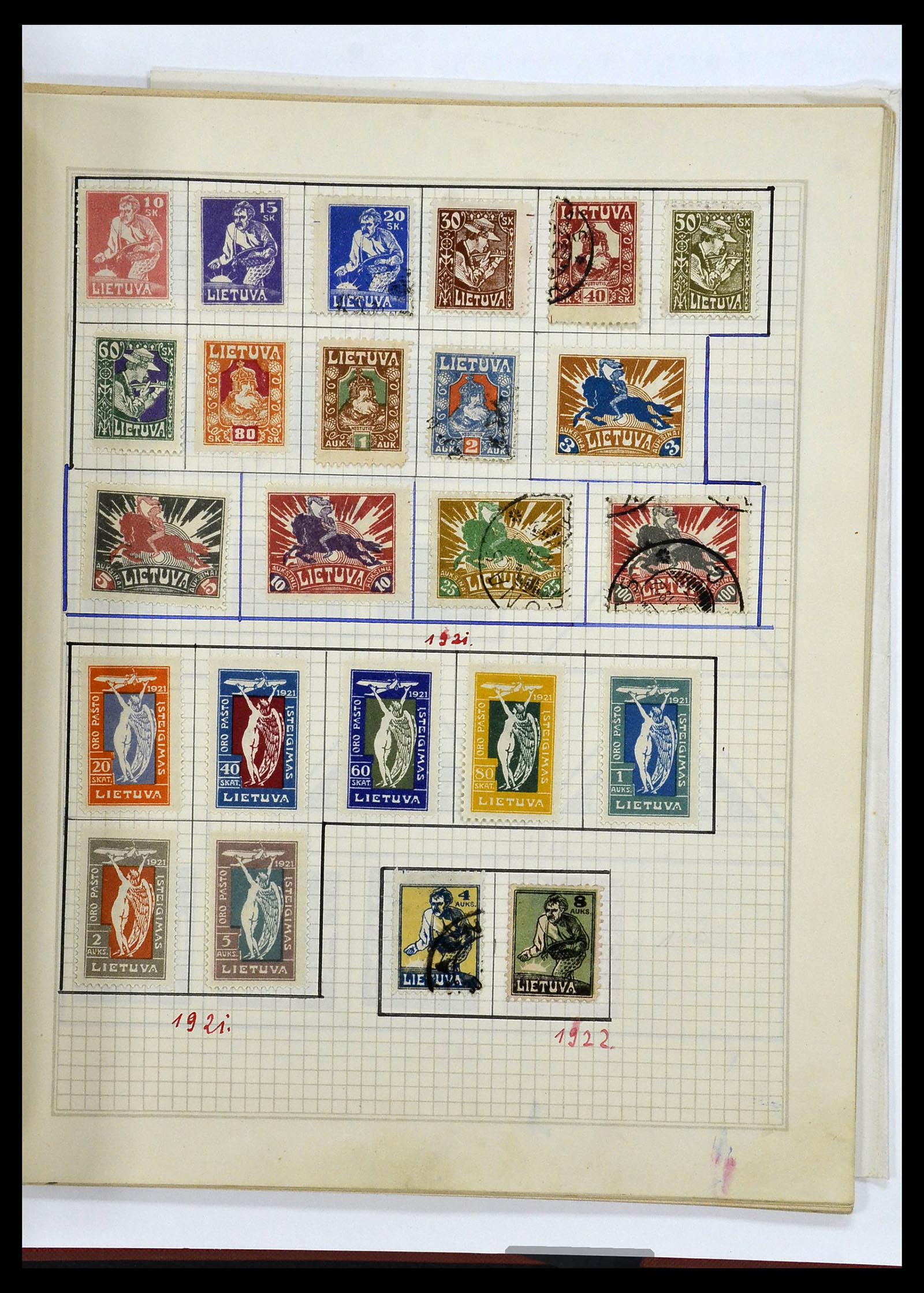 34311 052 - Postzegelverzameling 34311 Baltische Staten 1918-1941.