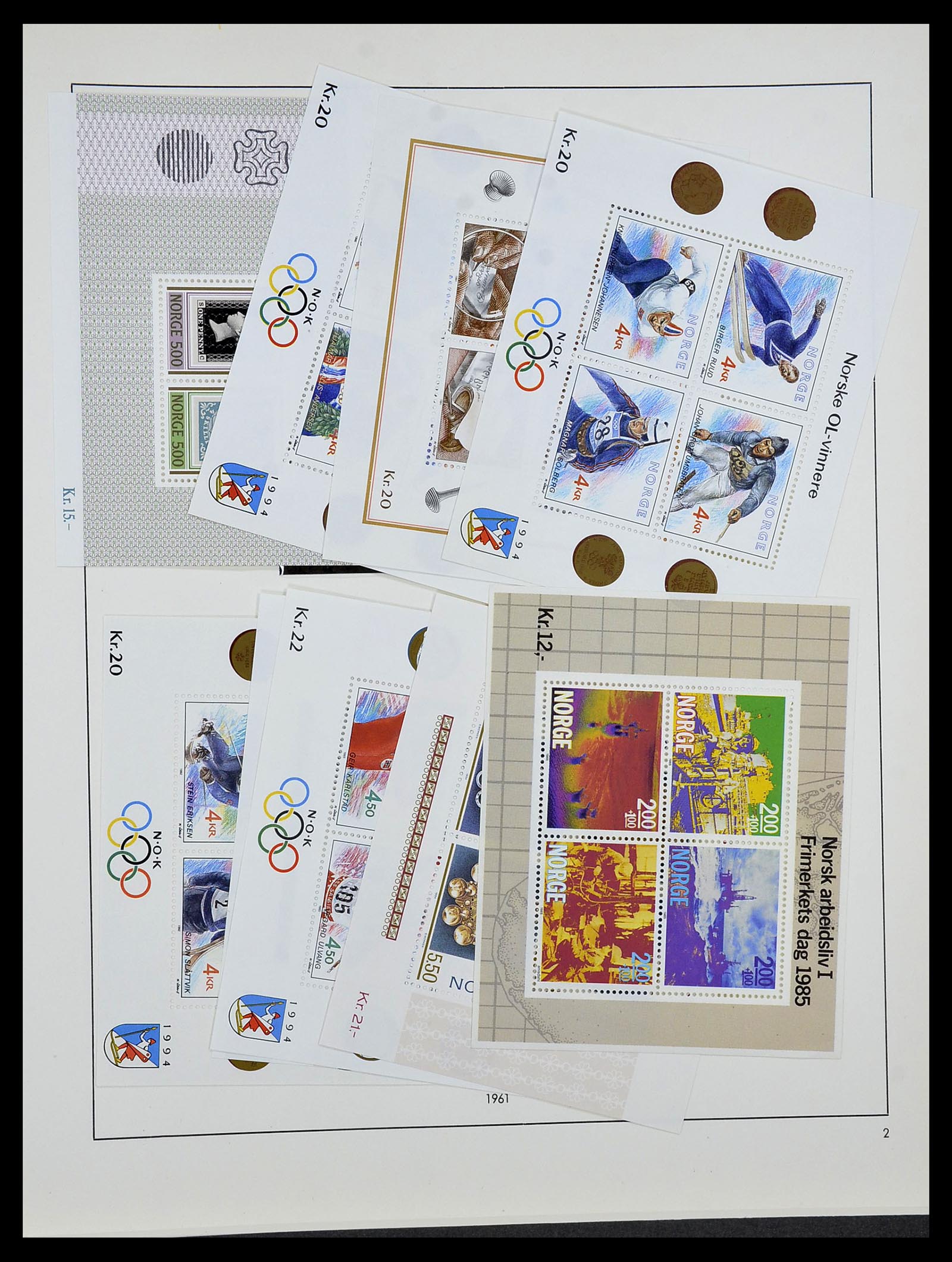 34313 057 - Stamp collection 34313 Scandinavia 1856-1990.
