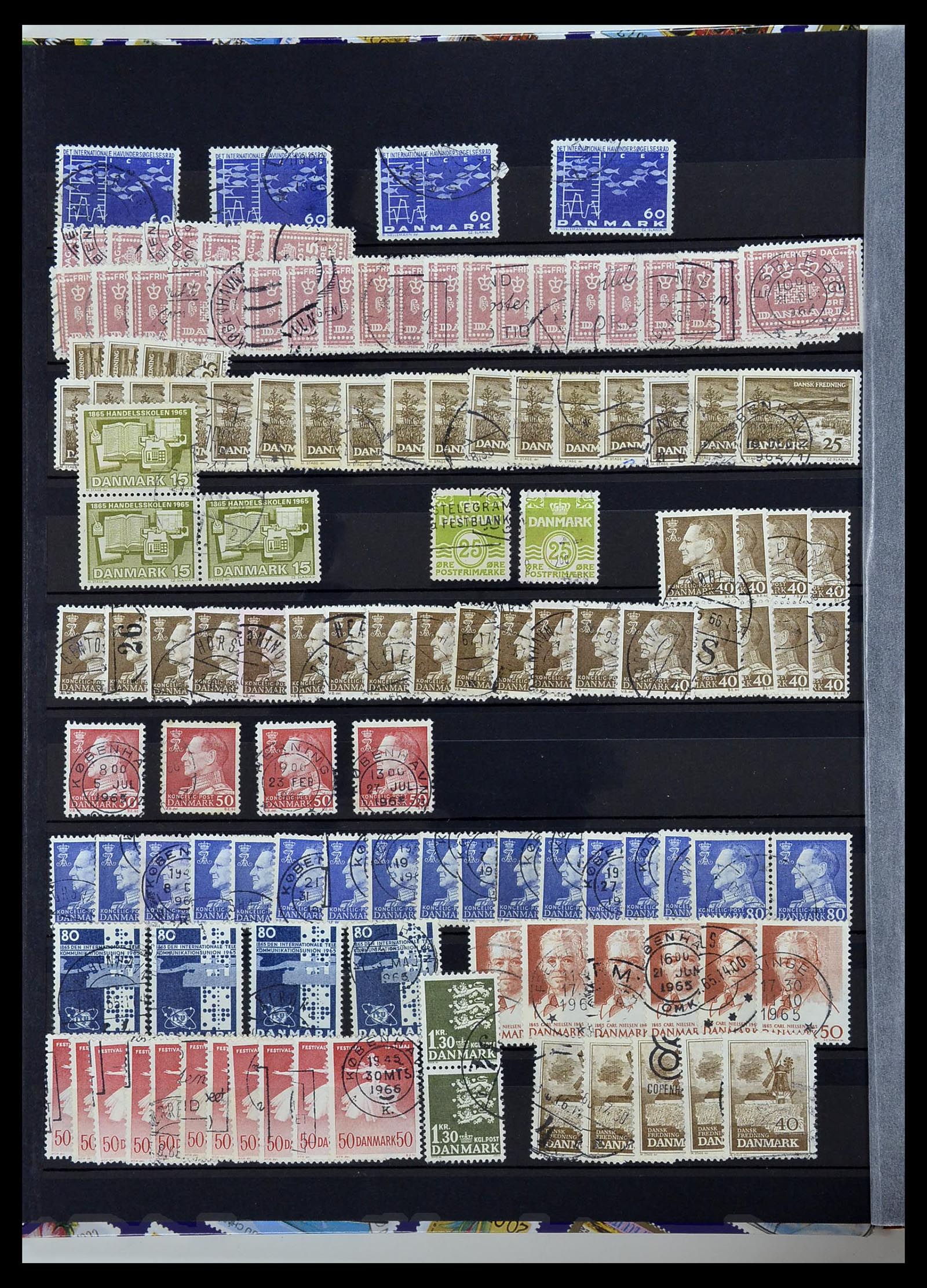 34313 431 - Stamp collection 34313 Scandinavia 1856-1990.