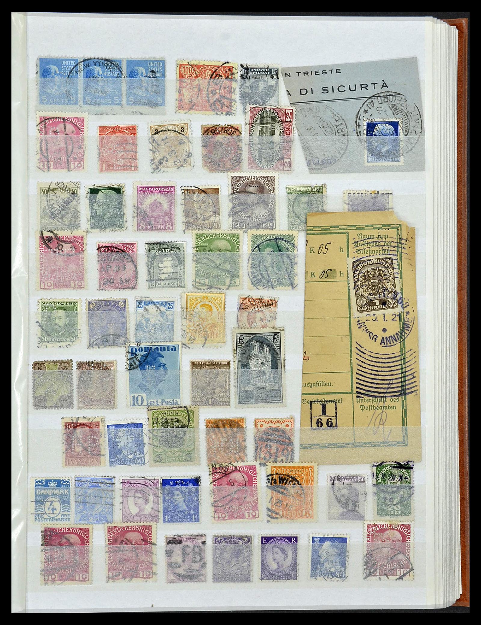 34322 027 - Stamp collection 34322 World perfins.