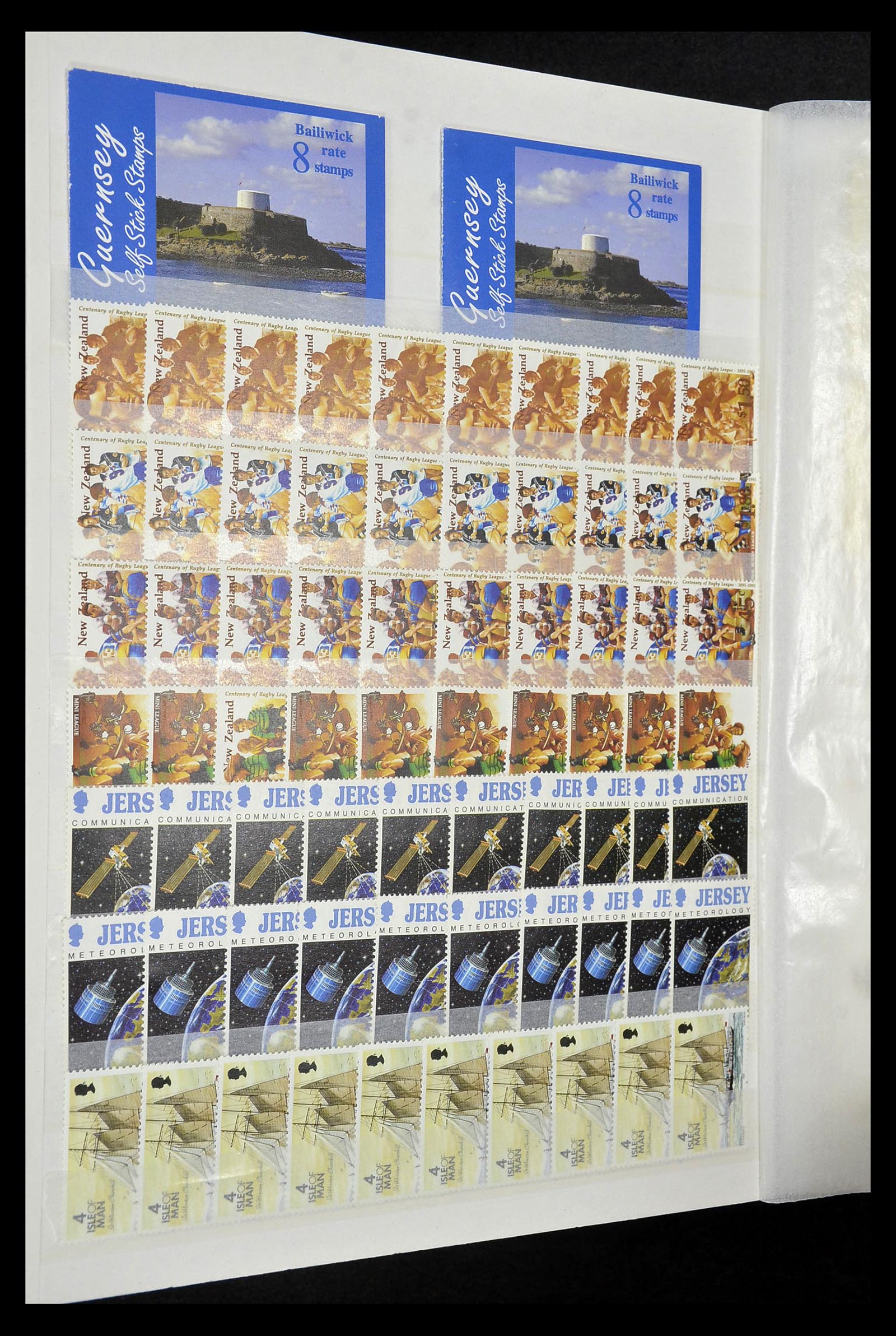 34326 060 - Stamp collection 34326 World MNH until 2018!