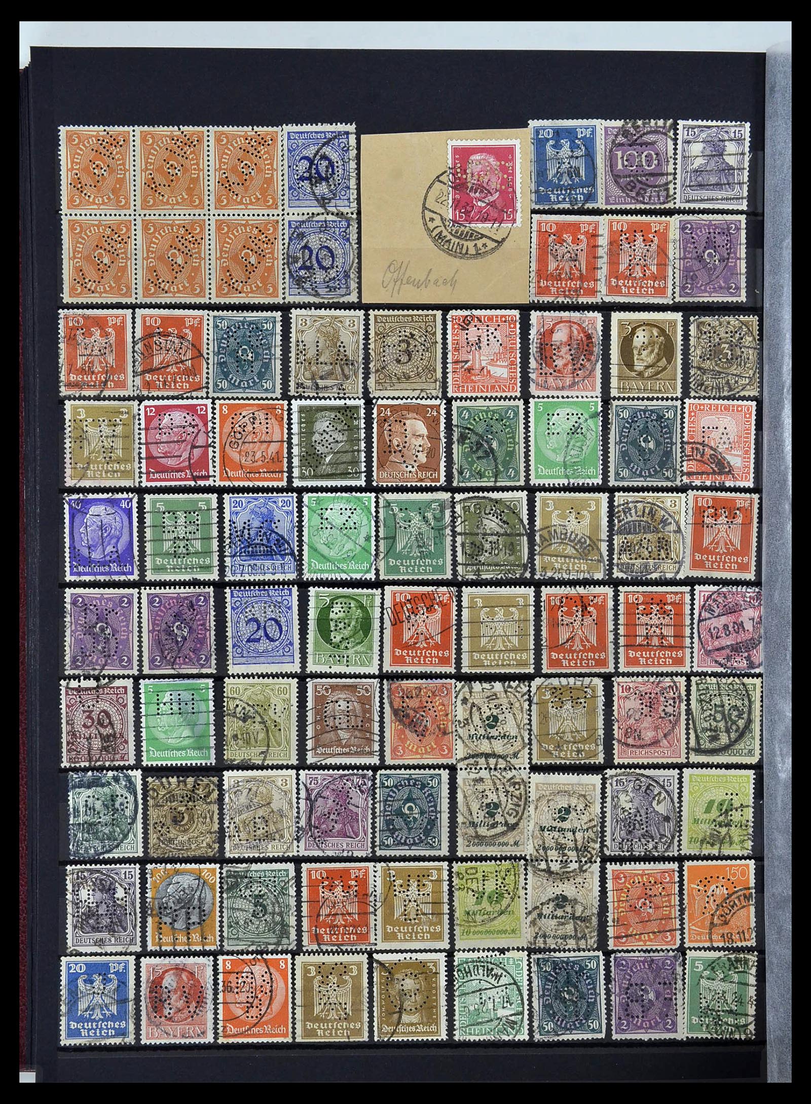 34329 022 - Postzegelverzameling 34329 Duitsland perfins 1900-1935.