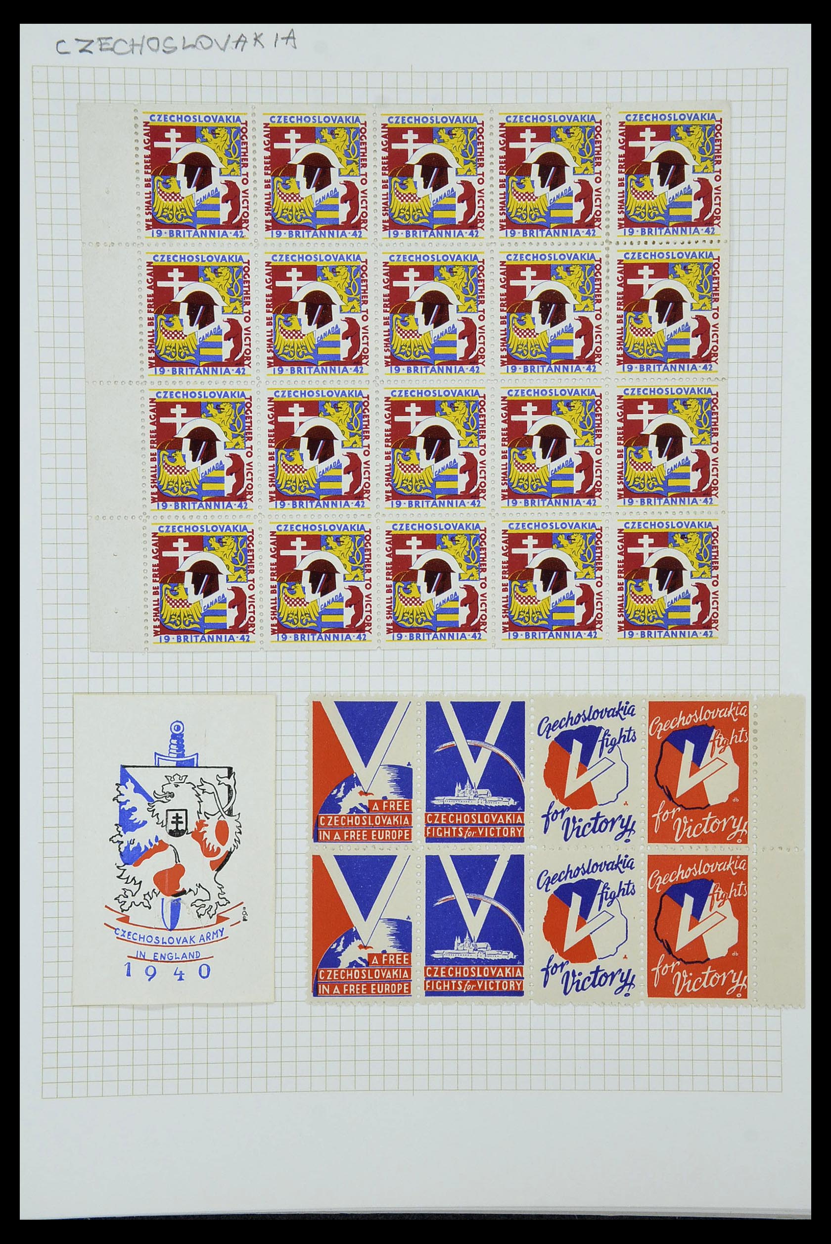 34330 005 - Stamp collection 34330 World fiscal and cinderella's.