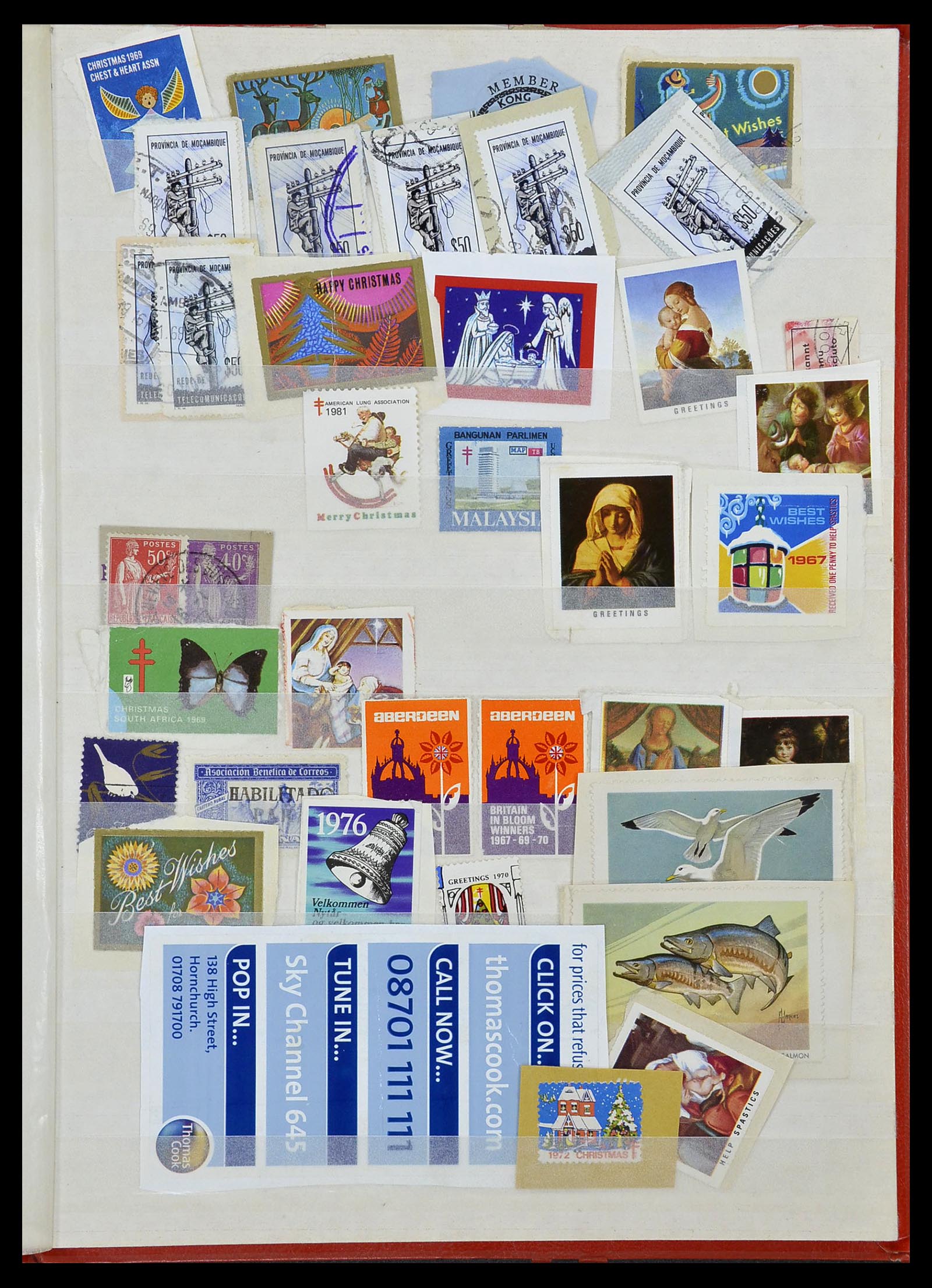 34330 932 - Stamp collection 34330 World fiscal and cinderella's.
