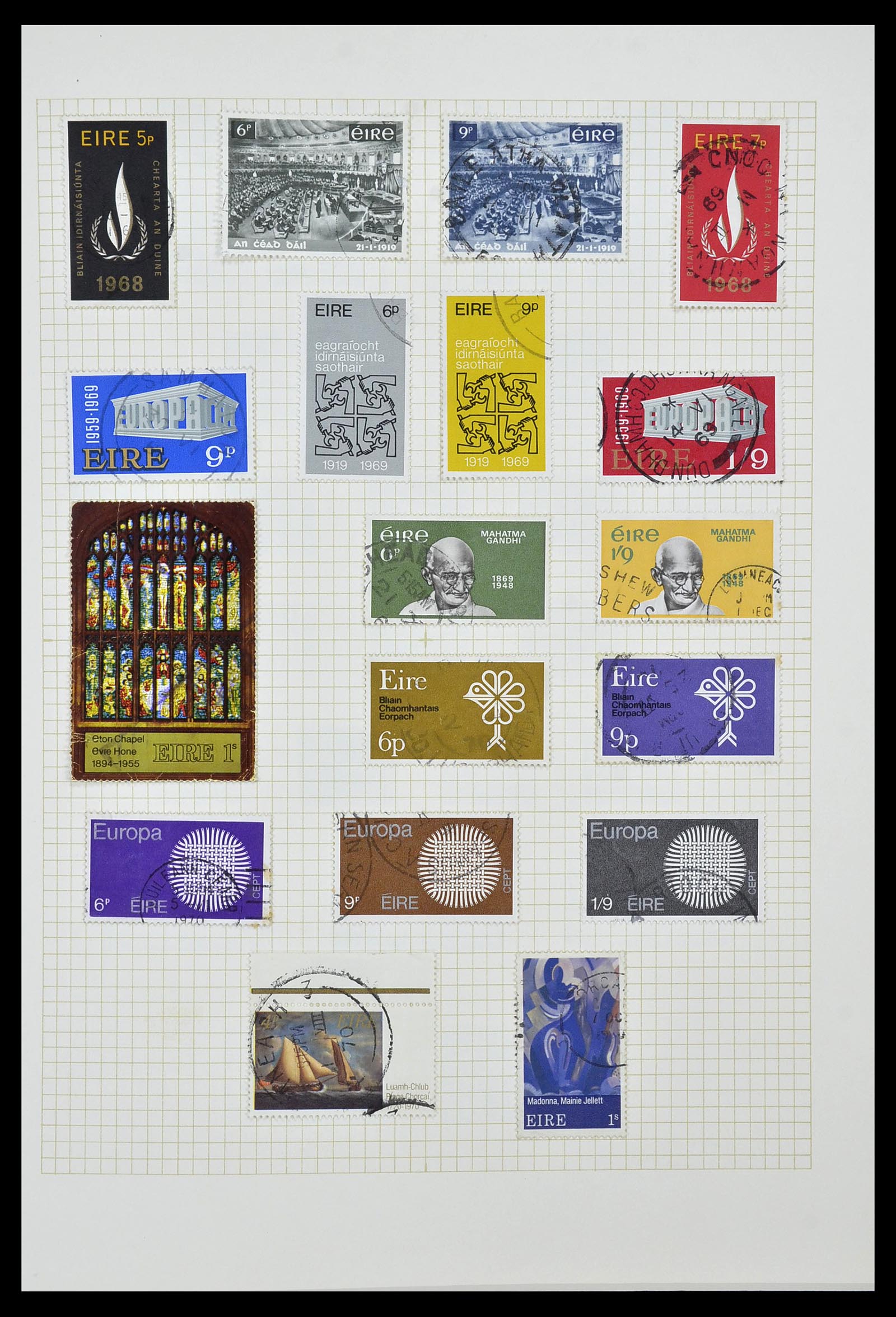 34353 022 - Stamp collection 34353 Ireland 1922-2000.