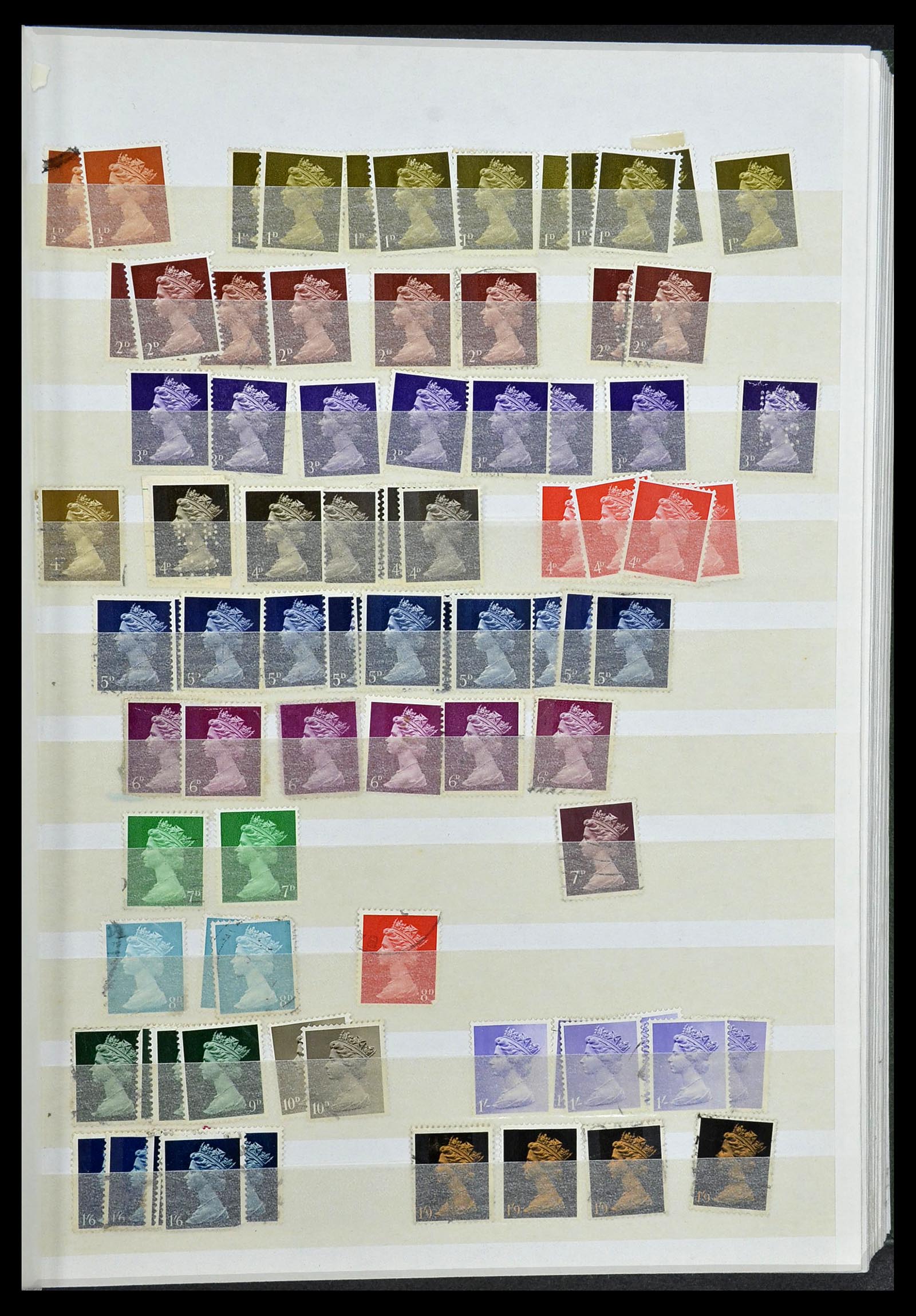34368 104 - Stamp collection 34368 Great Britain sorting lot 1858-1990.