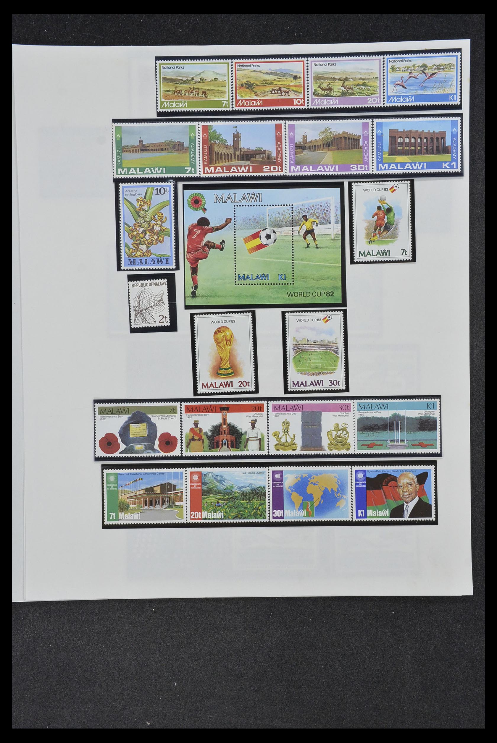 34381 056 - Postzegelverzameling 34381 Engelse koloniën 1937-1984.