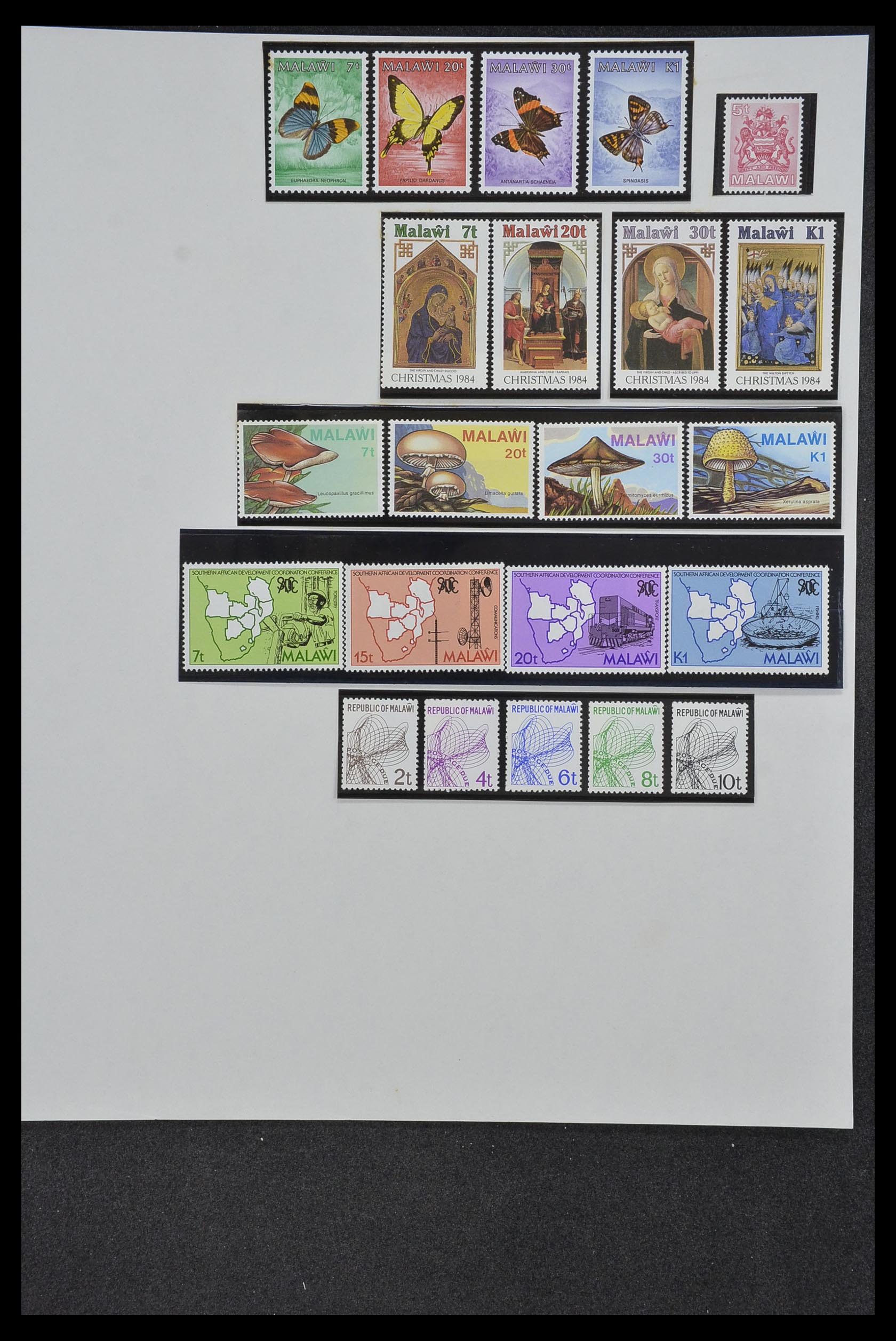 34381 059 - Postzegelverzameling 34381 Engelse koloniën 1937-1984.