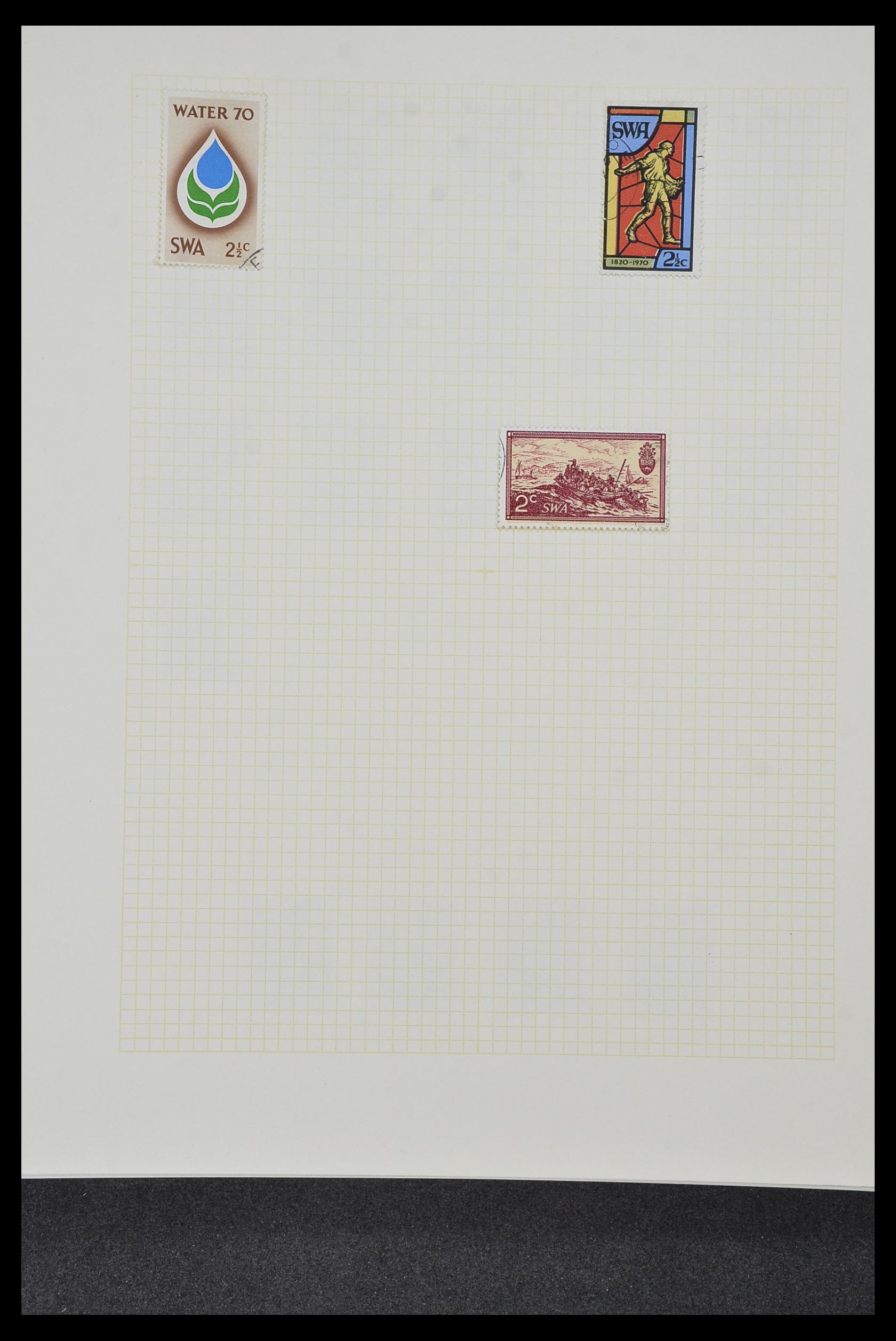 34382 443 - Stamp collection 34382 British colonies 1937-2006.