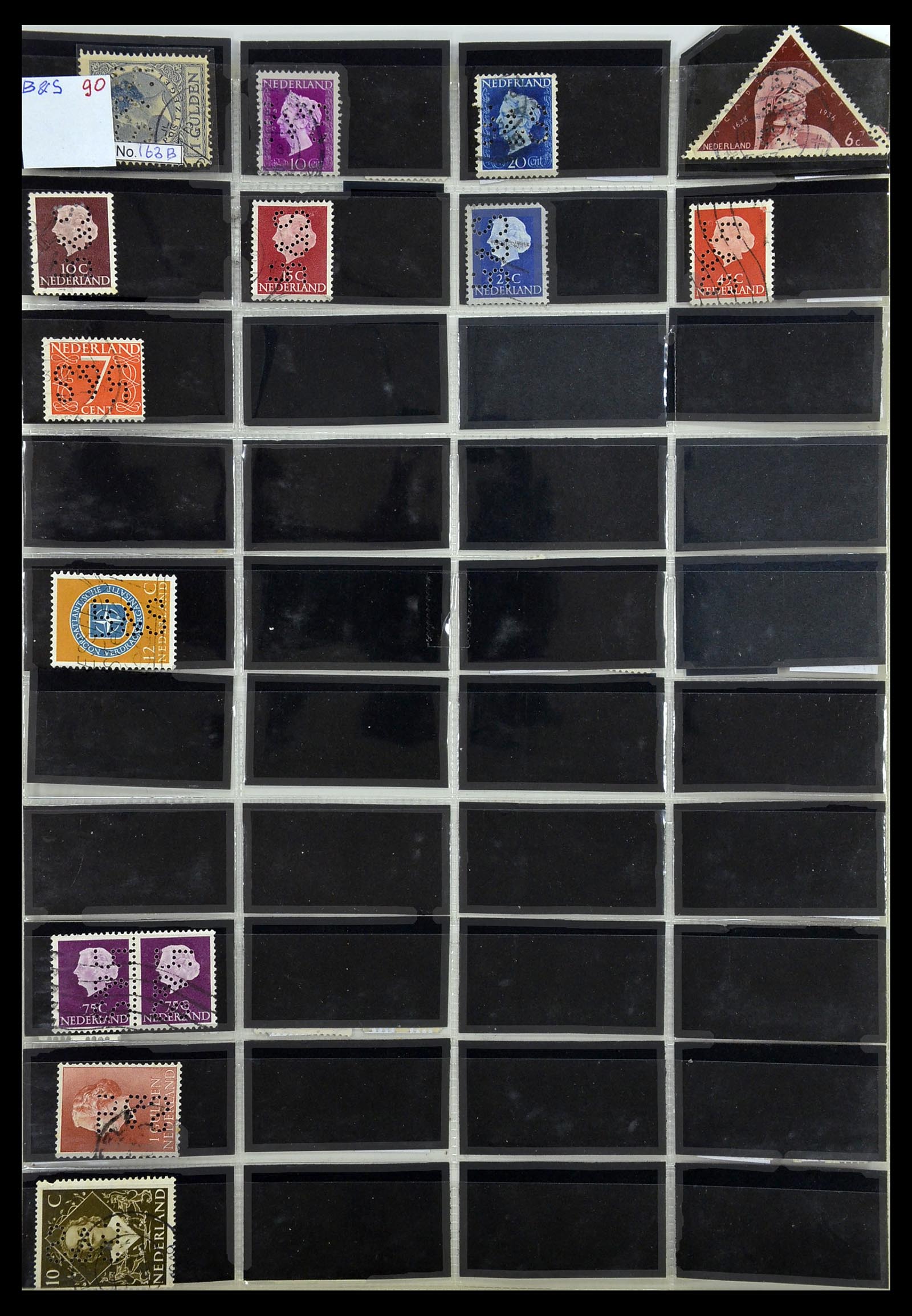 34390 049 - Postzegelverzameling 34390 Nederland firmaperforaties 1872-1965.