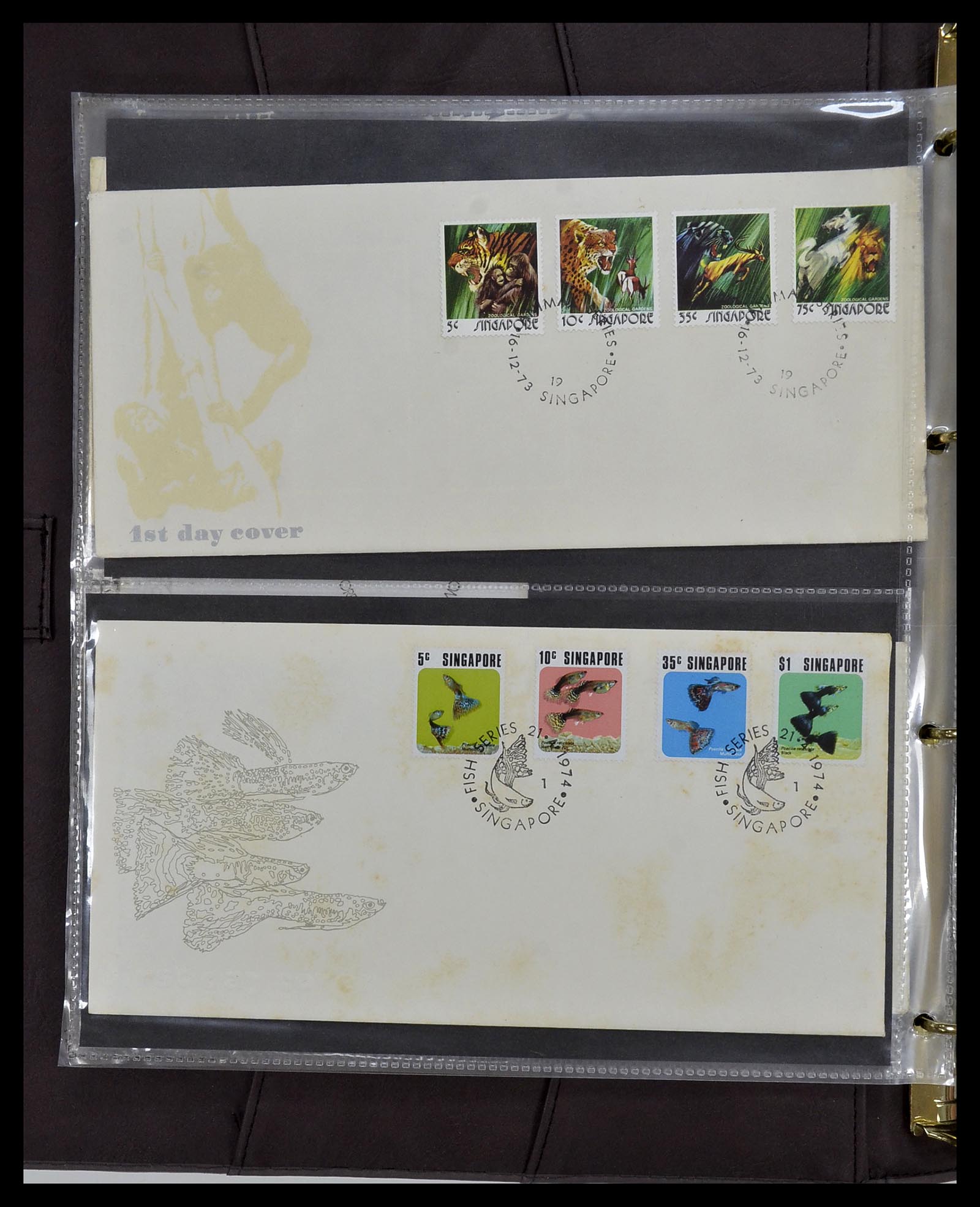 34394 041 - Postzegelverzameling 34394 Singapore FDC's 1948-2015!