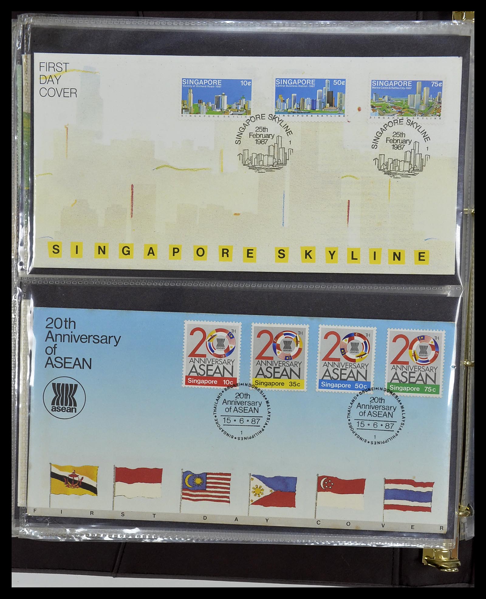 34394 105 - Stamp collection 34394 Singapore FDC's 1948-2015!