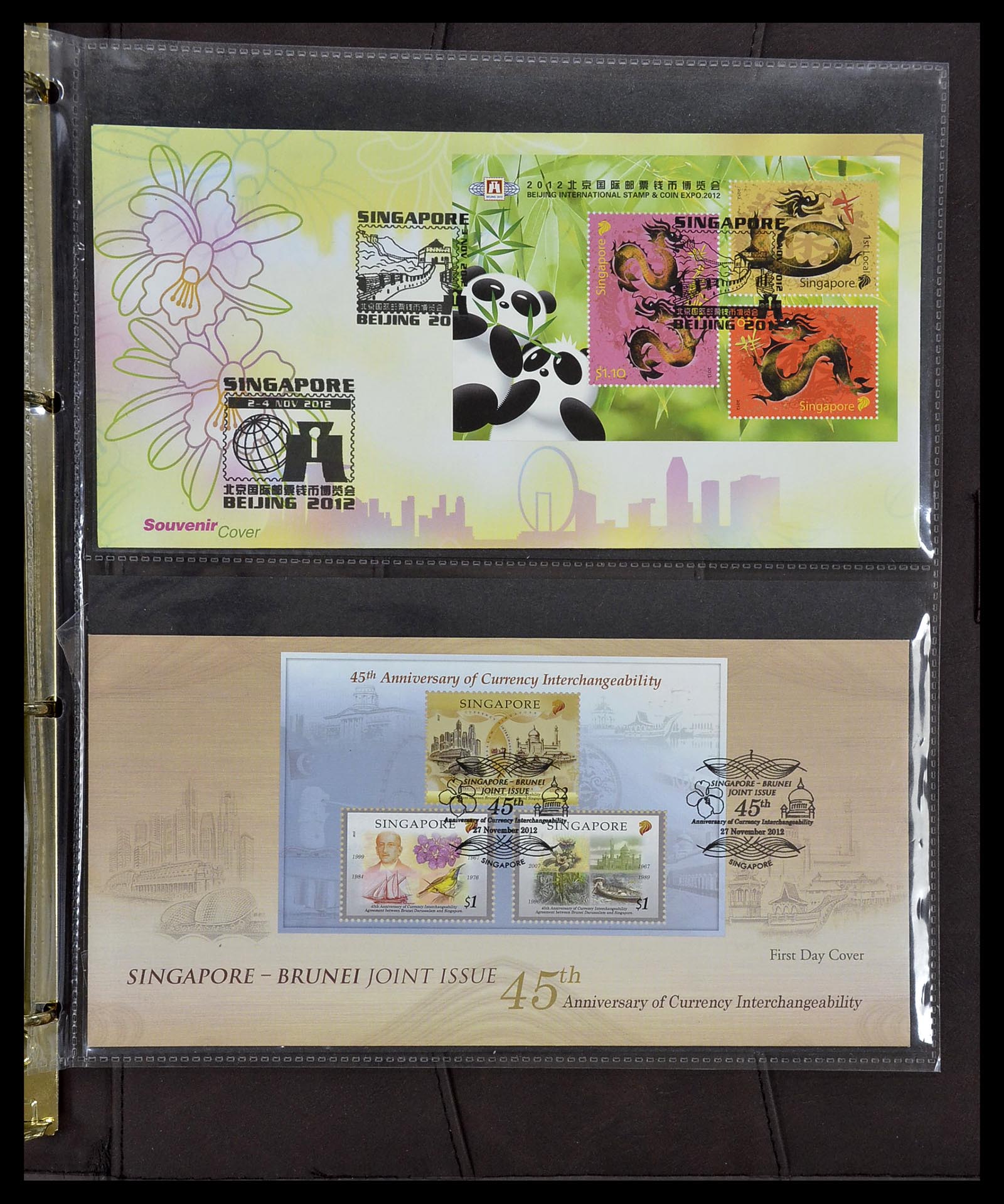 34394 409 - Postzegelverzameling 34394 Singapore FDC's 1948-2015!