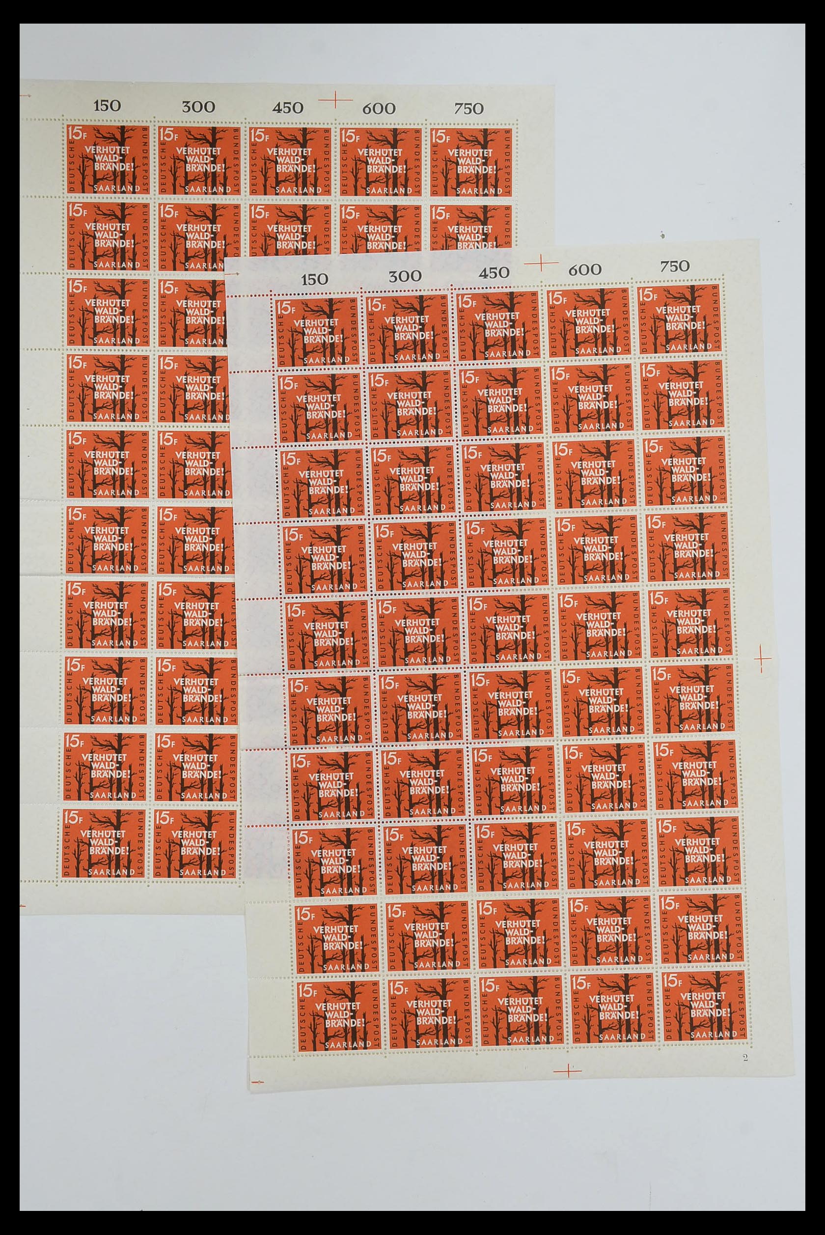 34403 048 - Postzegelverzameling 34403 Saar 1949-1959.