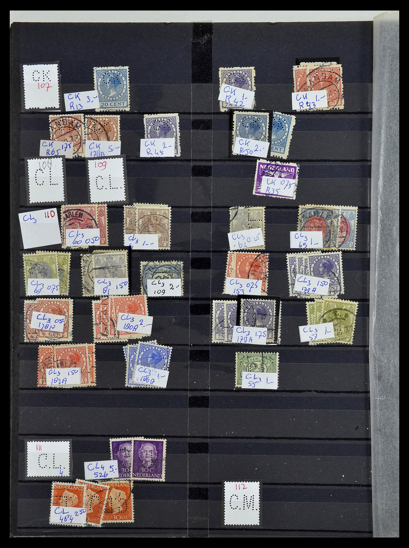 34407 020 - Postzegelverzameling 34407 Nederland firmaperforaties 1872-1980.