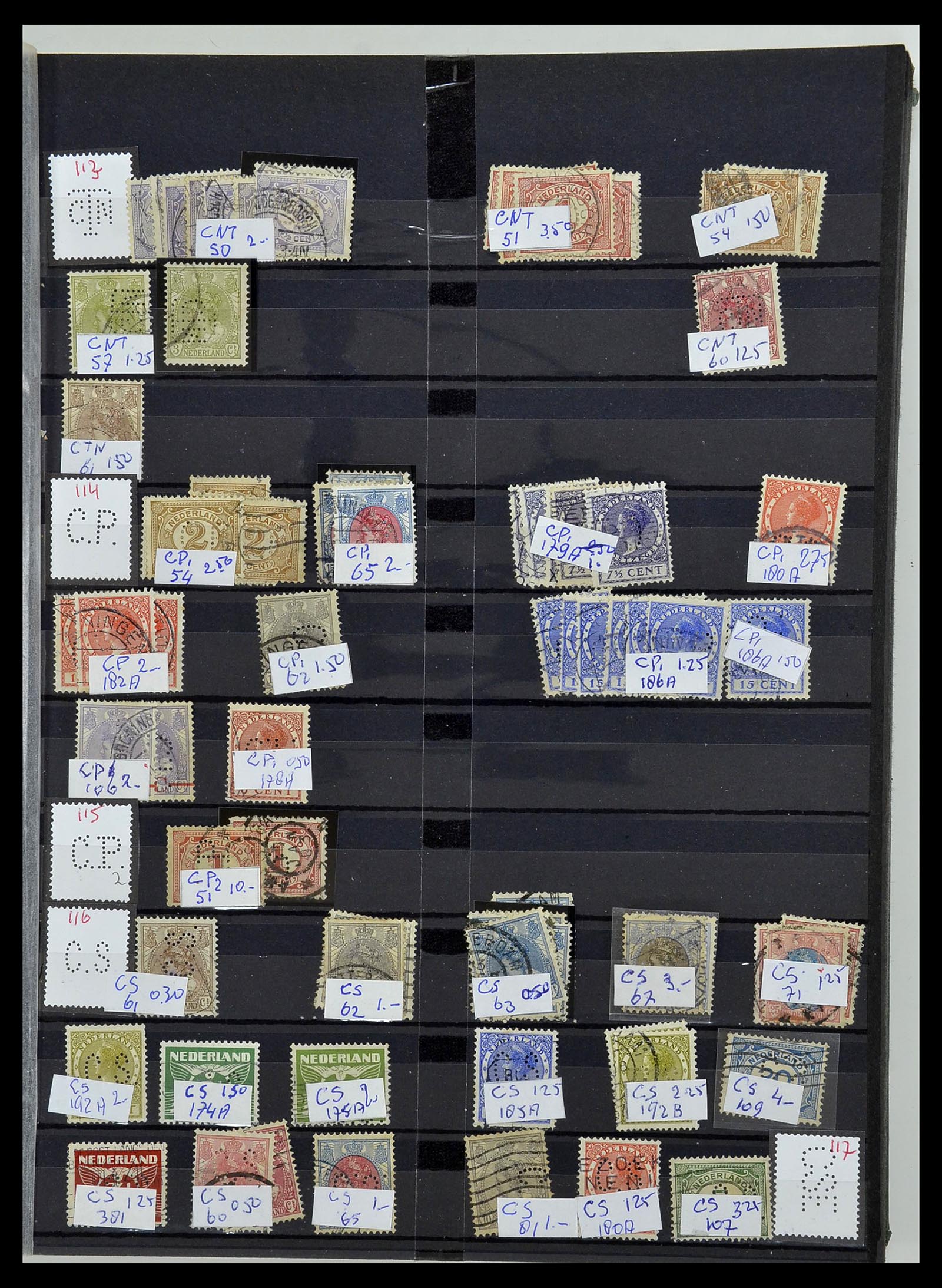 34407 021 - Postzegelverzameling 34407 Nederland firmaperforaties 1872-1980.