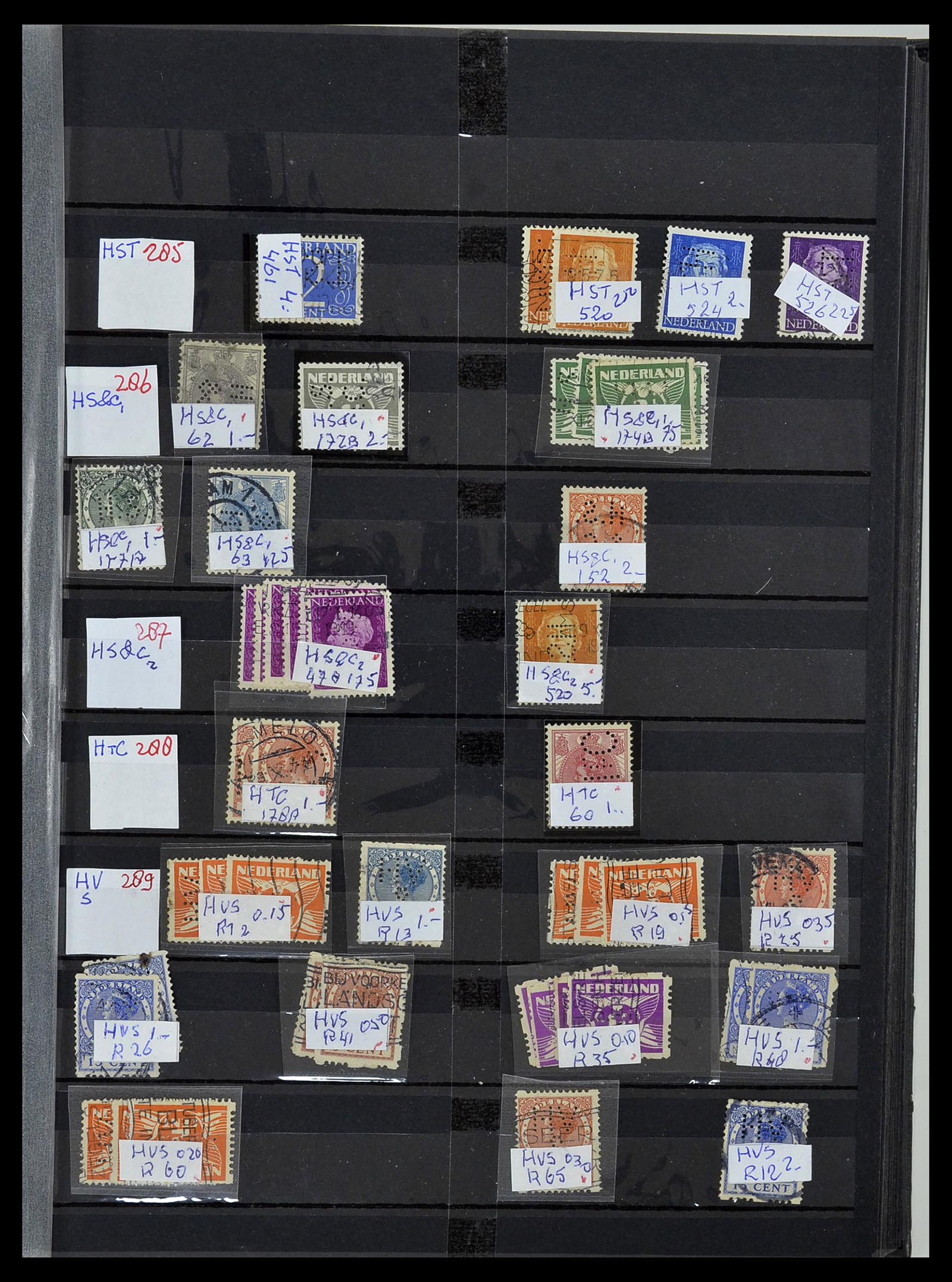 34407 053 - Postzegelverzameling 34407 Nederland firmaperforaties 1872-1980.
