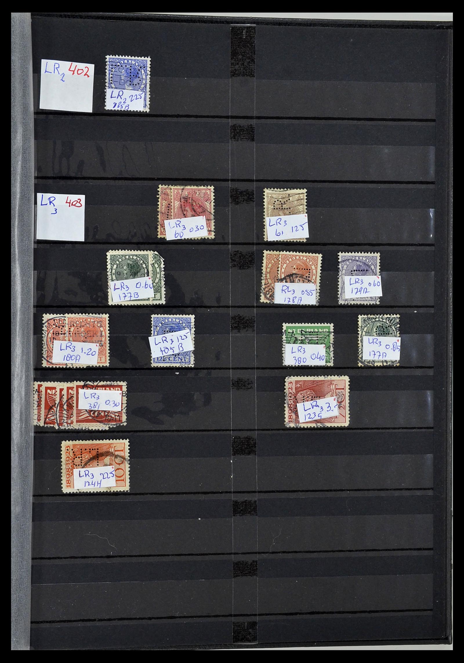 34407 075 - Postzegelverzameling 34407 Nederland firmaperforaties 1872-1980.