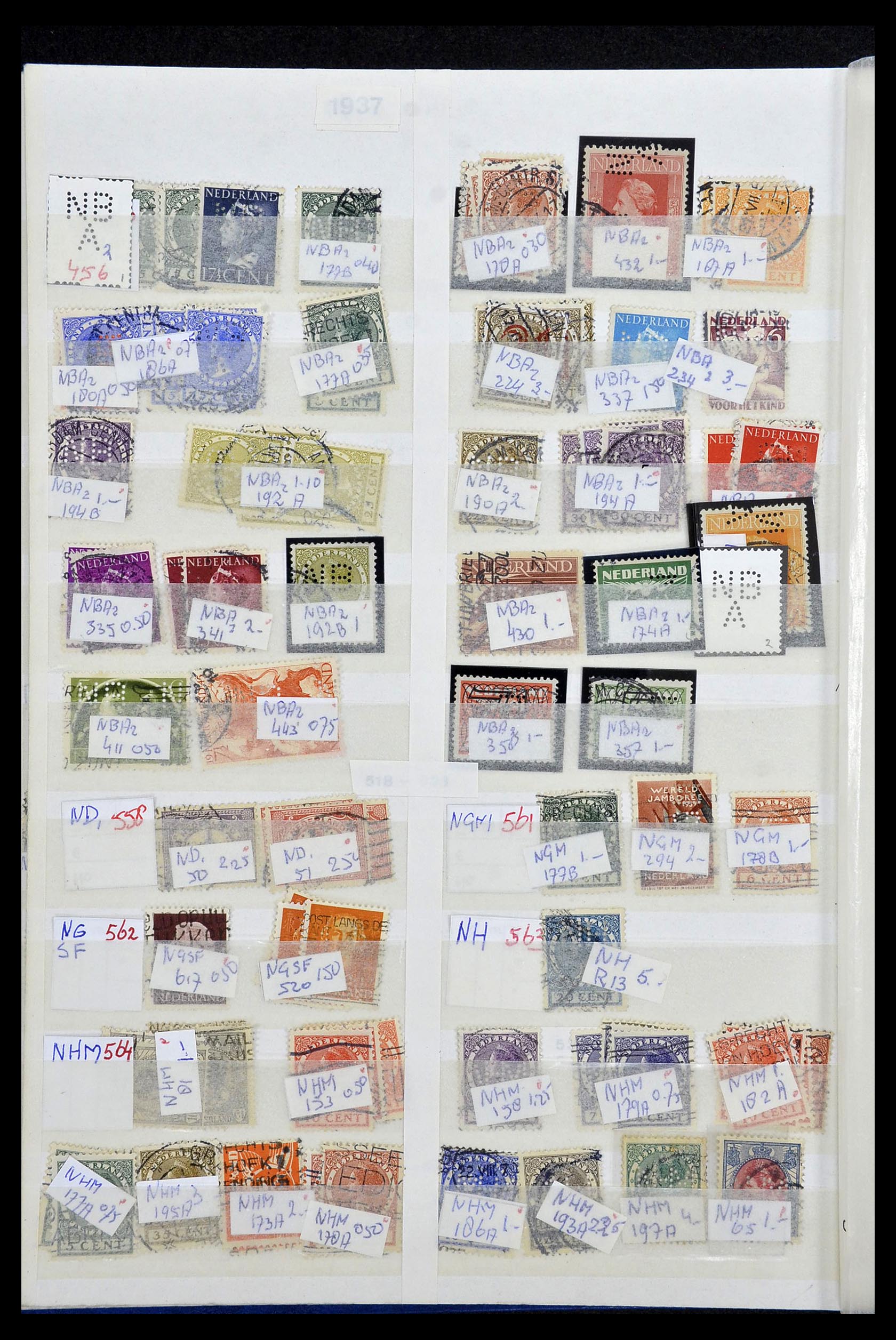 34407 099 - Postzegelverzameling 34407 Nederland firmaperforaties 1872-1980.