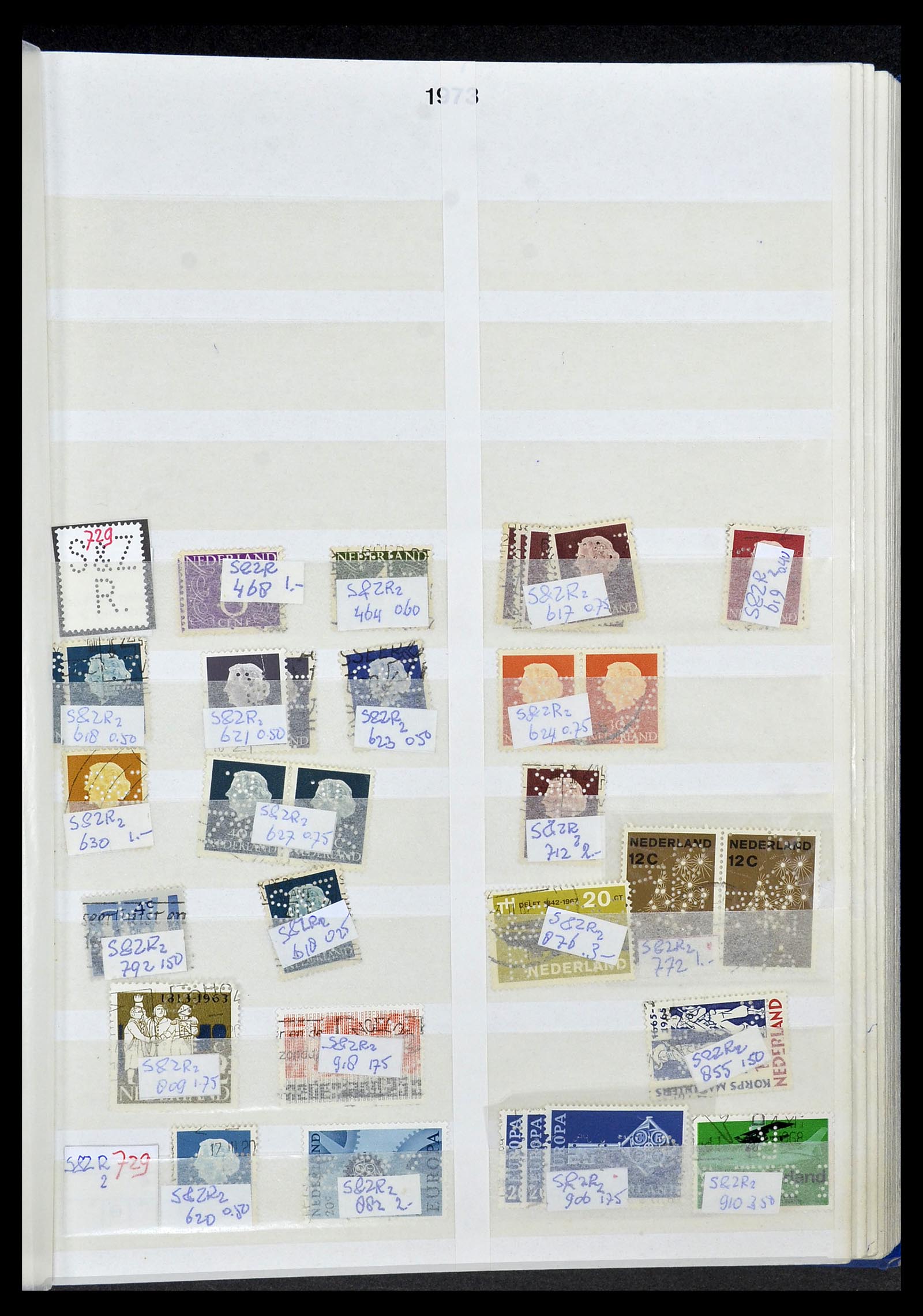 34407 126 - Postzegelverzameling 34407 Nederland firmaperforaties 1872-1980.