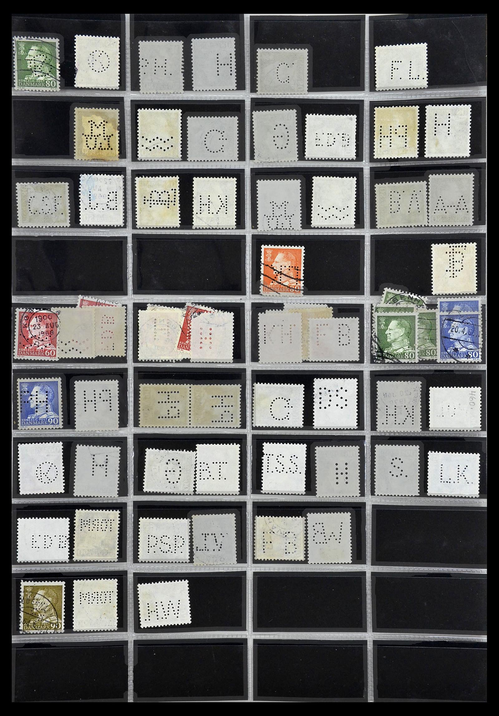 34408 042 - Postzegelverzameling 34408 Wereld firmaperforaties 1870-1980.