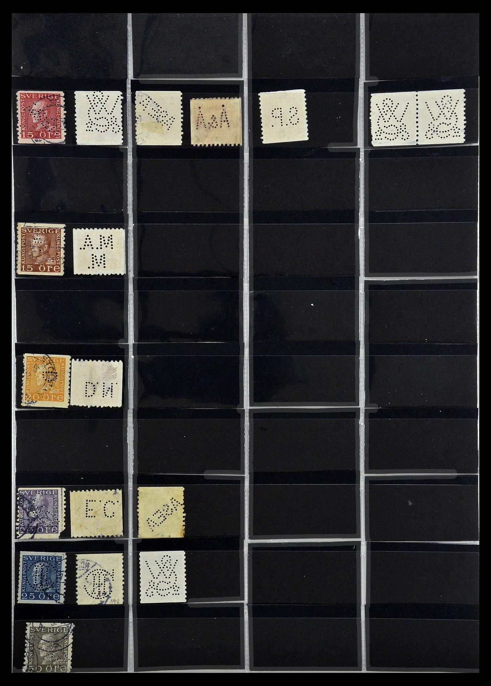 34408 057 - Postzegelverzameling 34408 Wereld firmaperforaties 1870-1980.