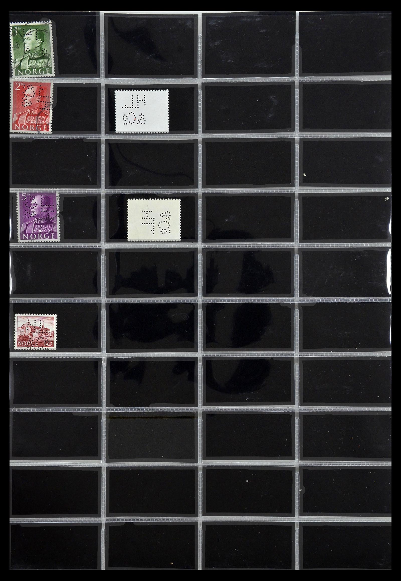 34408 060 - Postzegelverzameling 34408 Wereld firmaperforaties 1870-1980.