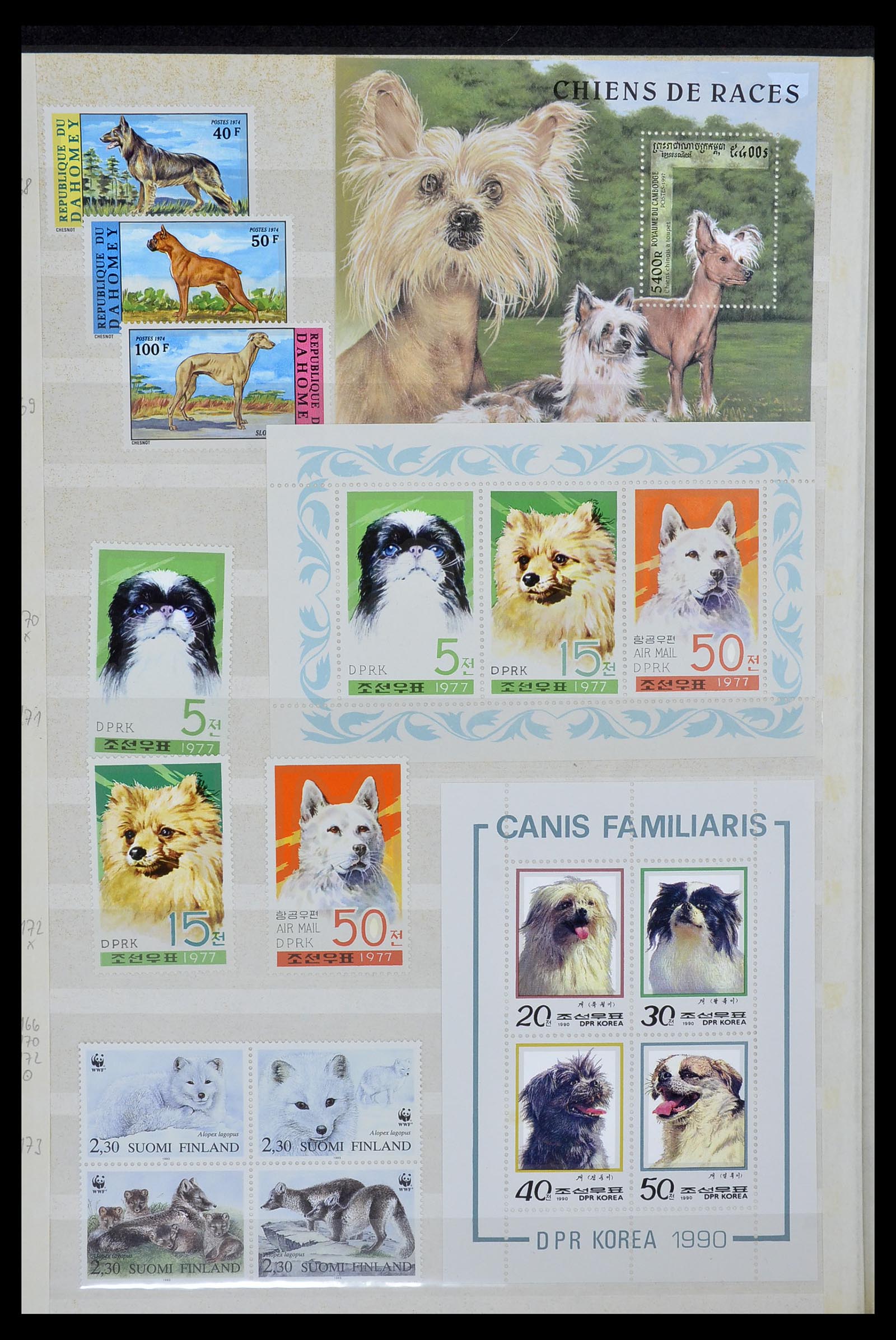 34410 012 - Postzegelverzameling 34410 Motief Honden 1965-2011.