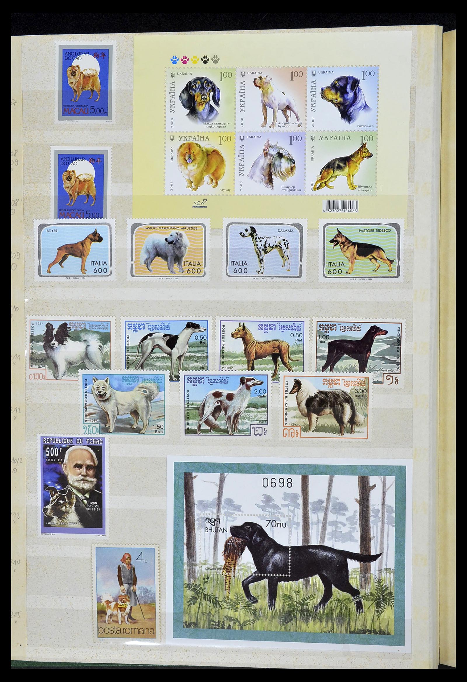 34410 018 - Postzegelverzameling 34410 Motief Honden 1965-2011.