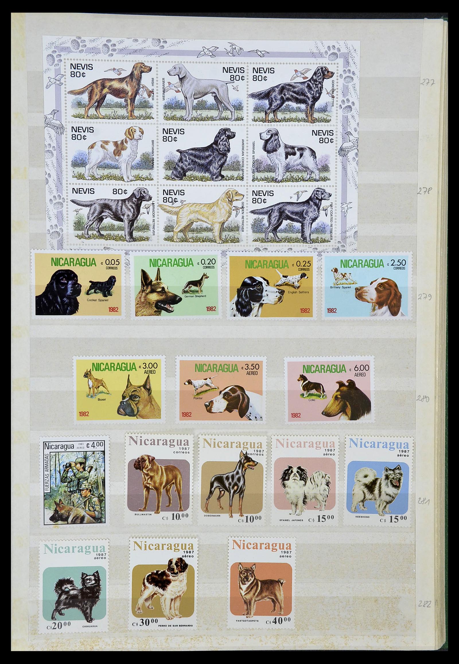 34410 028 - Postzegelverzameling 34410 Motief Honden 1965-2011.