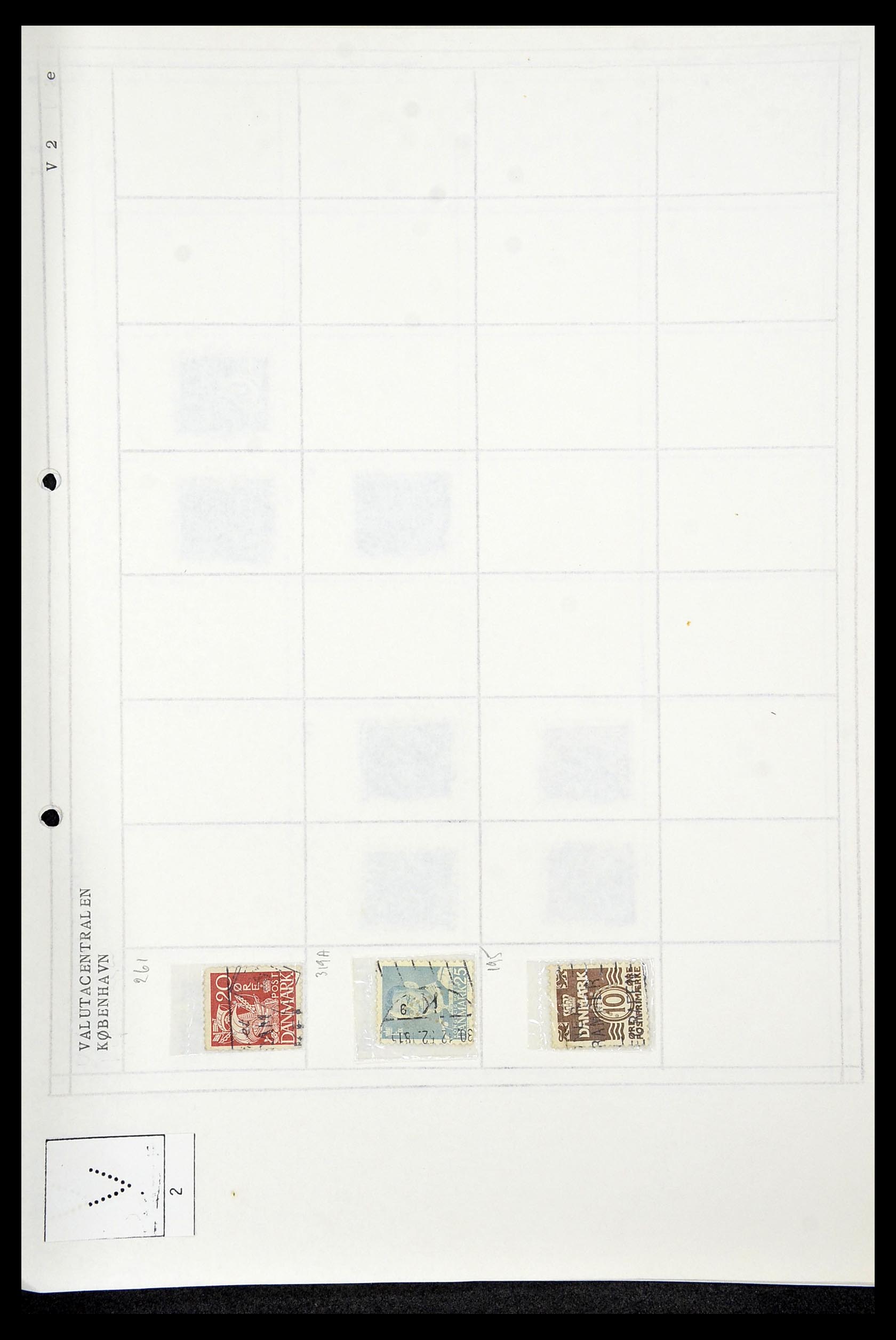 34415 258 - Stamp Collection 34415 Denmark perfins 1875-1980.