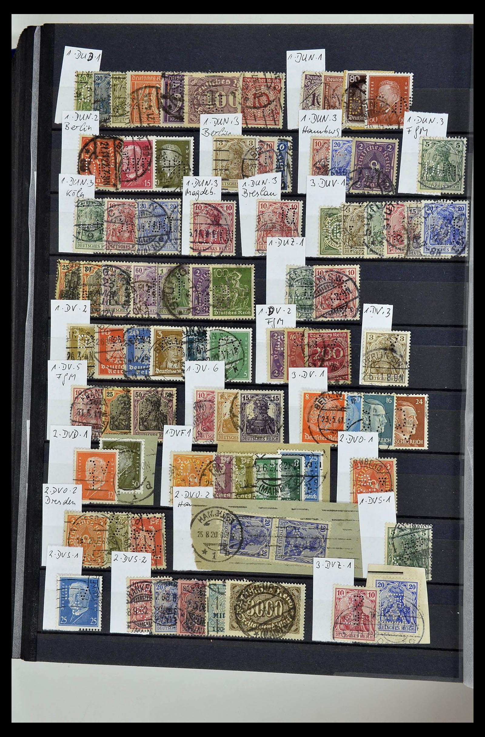 34432 105 - Stamp Collection 34432 German Reich perfins 1900-1933.