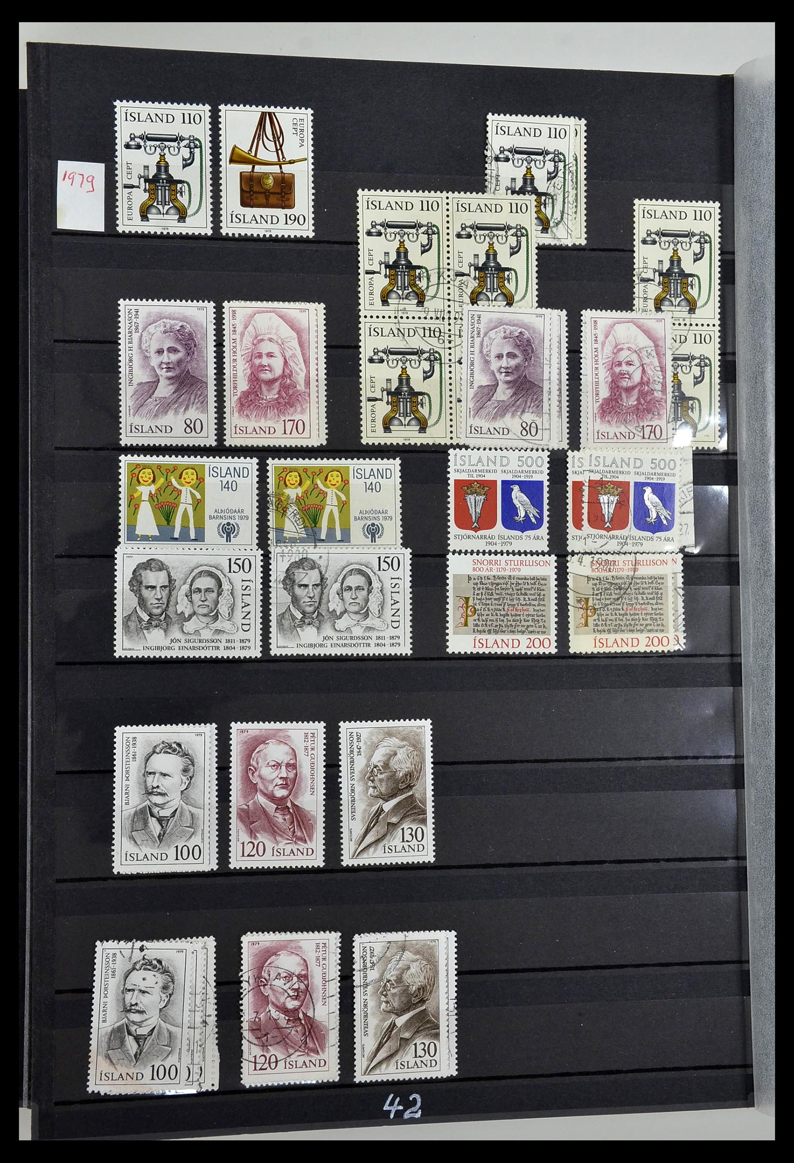 34447 042 - Postzegelverzameling 34447 IJsland 1876-2010.