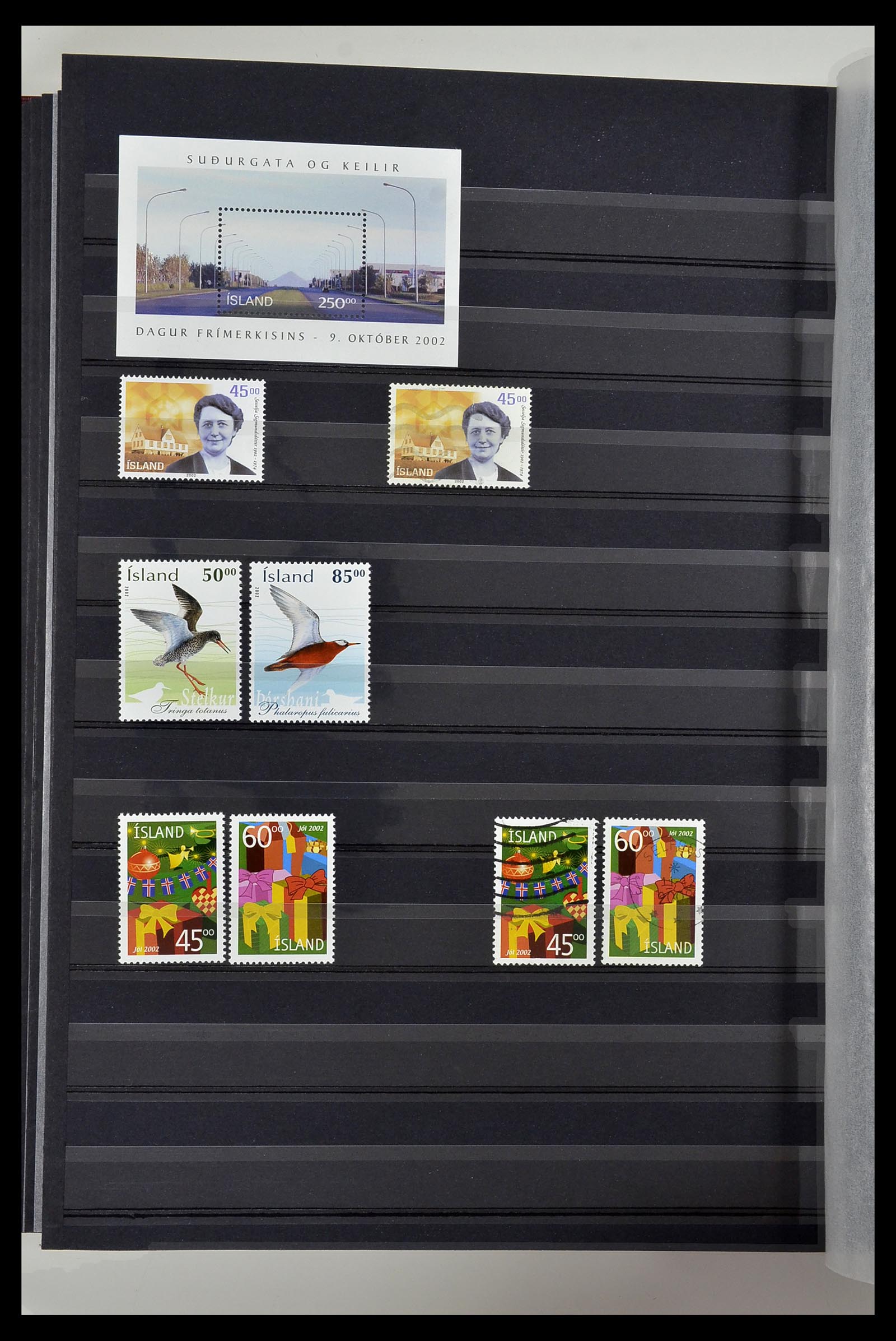 34447 093 - Postzegelverzameling 34447 IJsland 1876-2010.