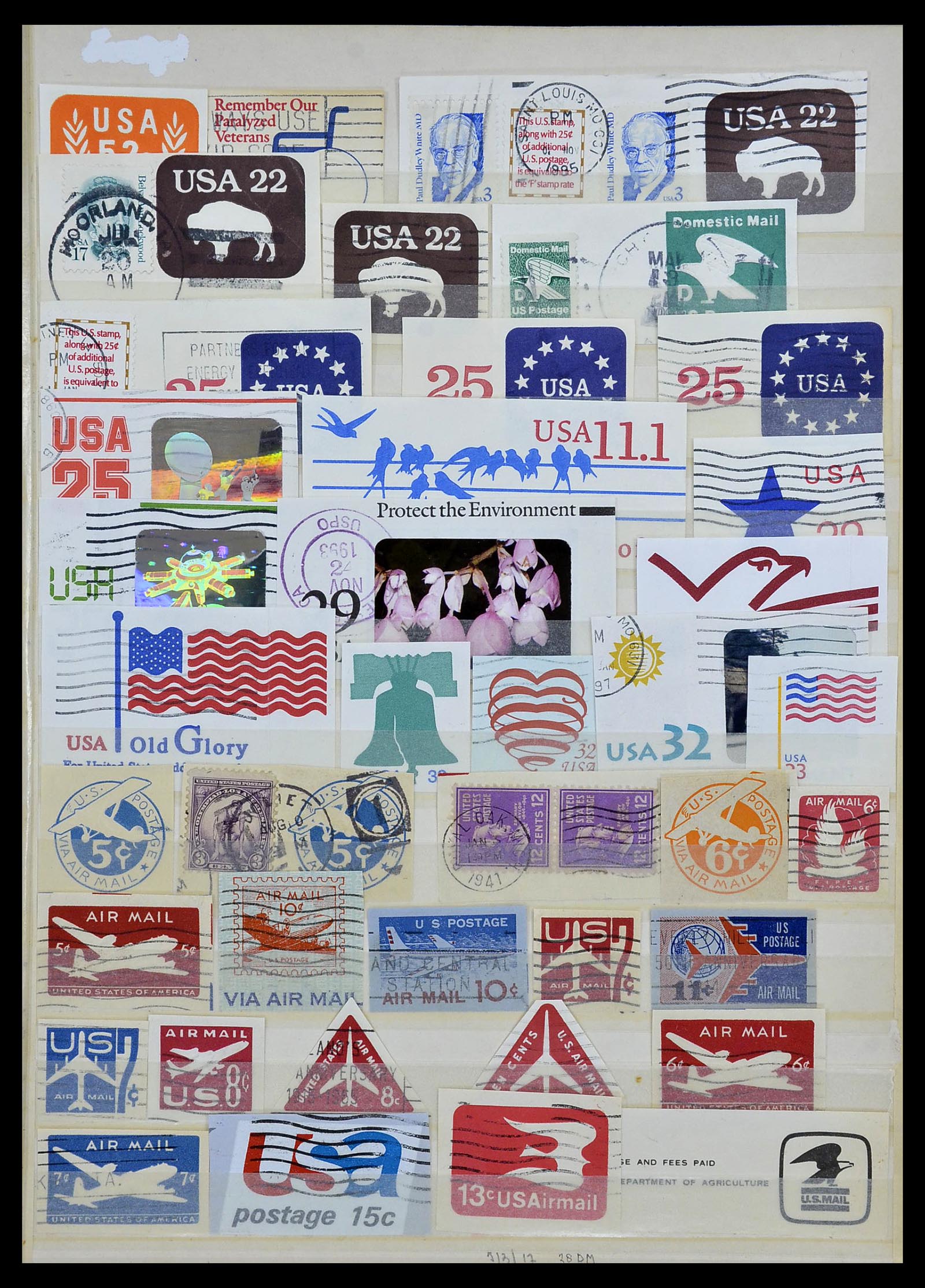 34481 005 - Postzegelverzameling 34481 USA back of the book.