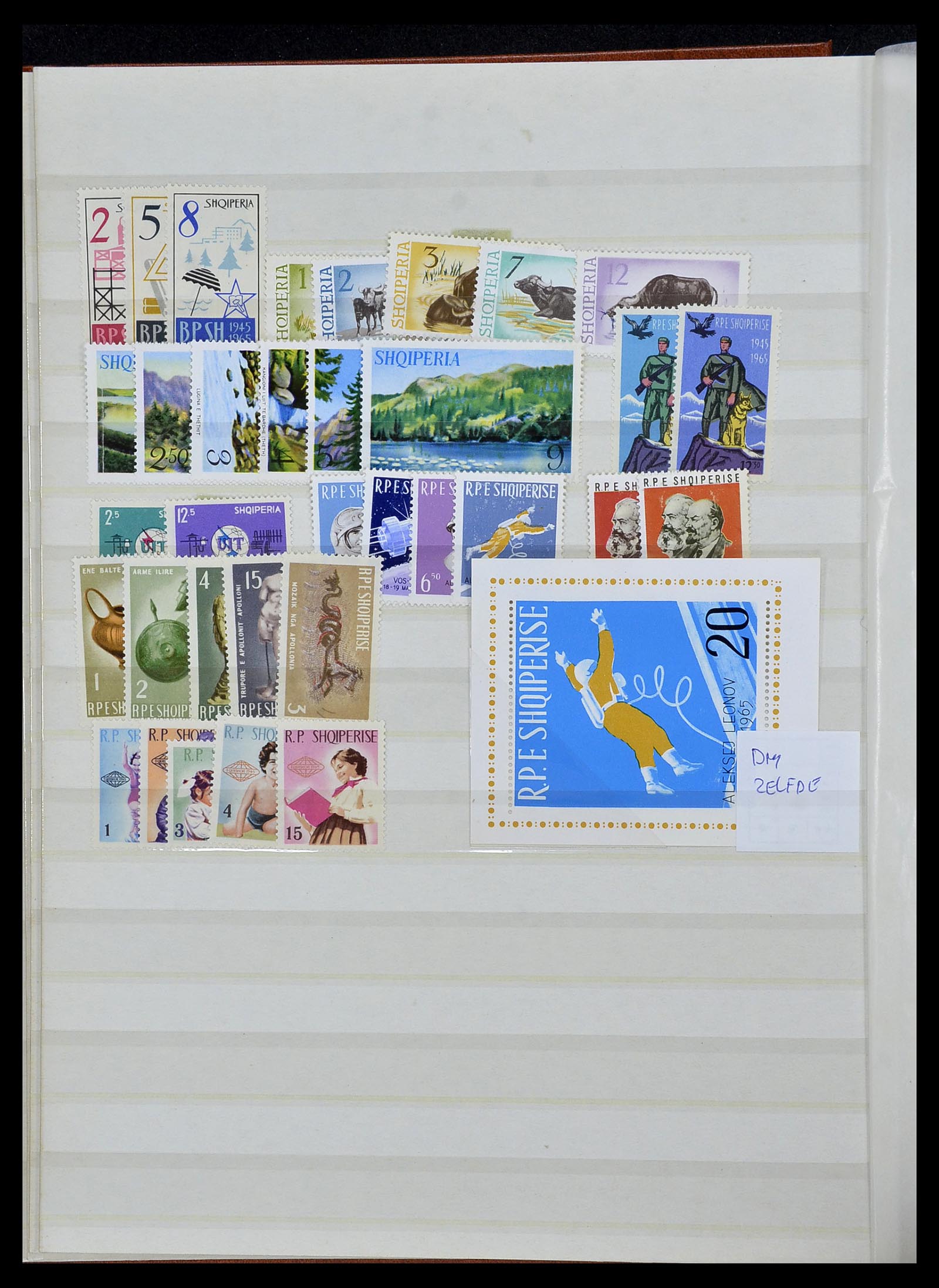 34483 010 - Postzegelverzameling 34483 Albanië 1913-1980.