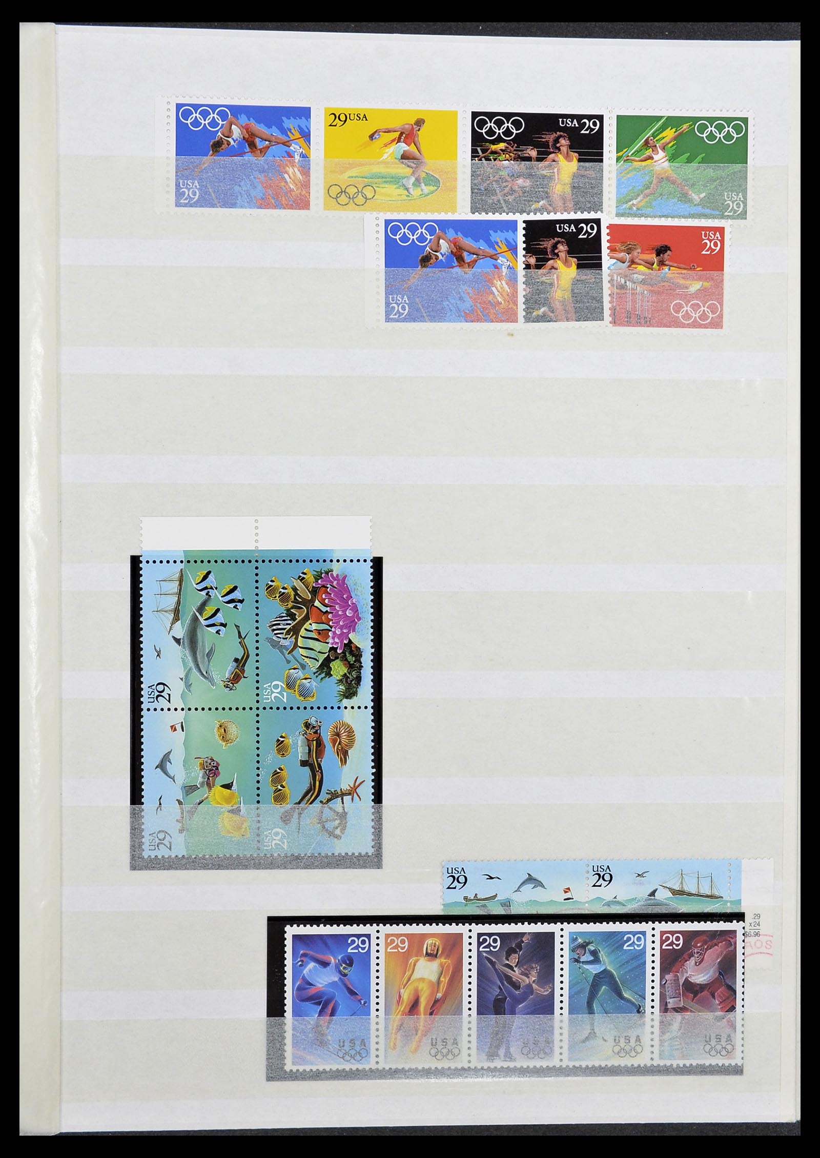 34513 074 - Stamp Collection 34513 USA 1945-1995.