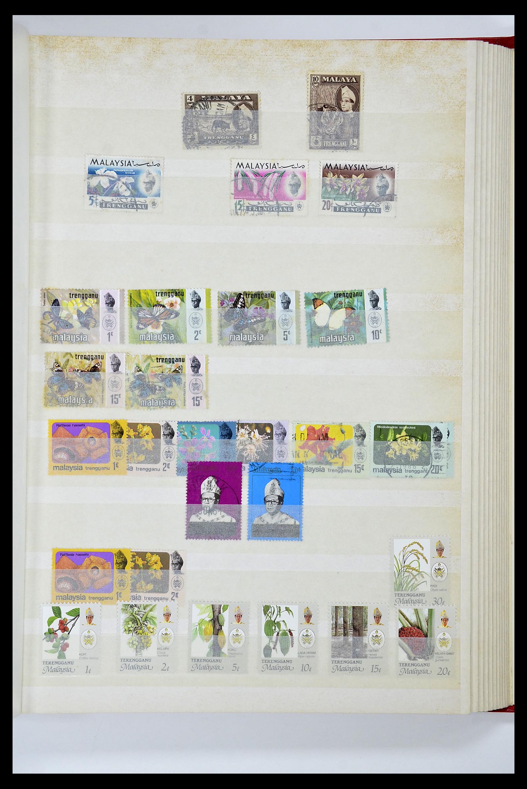 34514 031 - Postzegelverzameling 34514 Maleisië en Singapore 1945-2008.