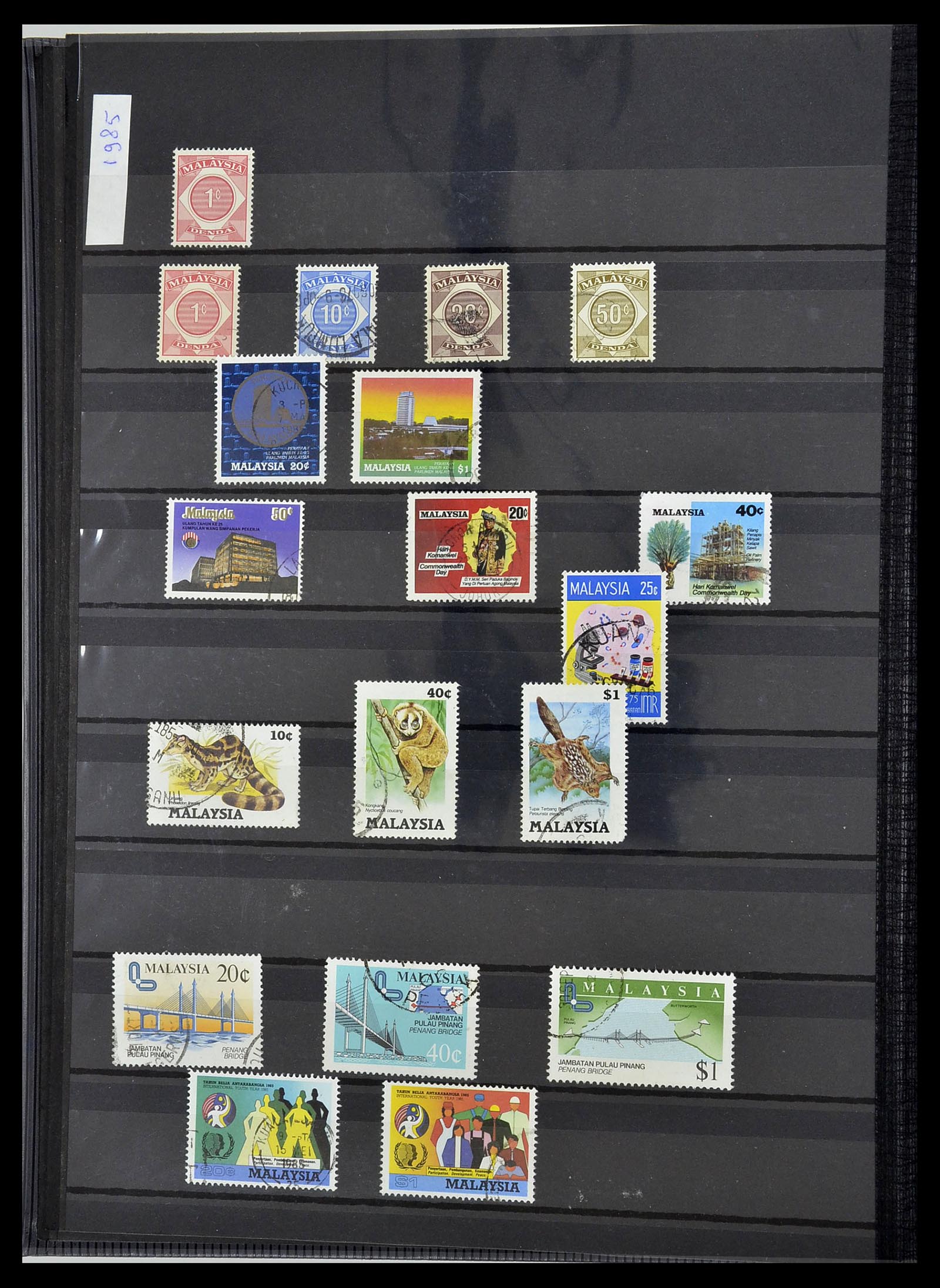 34514 060 - Postzegelverzameling 34514 Maleisië en Singapore 1945-2008.